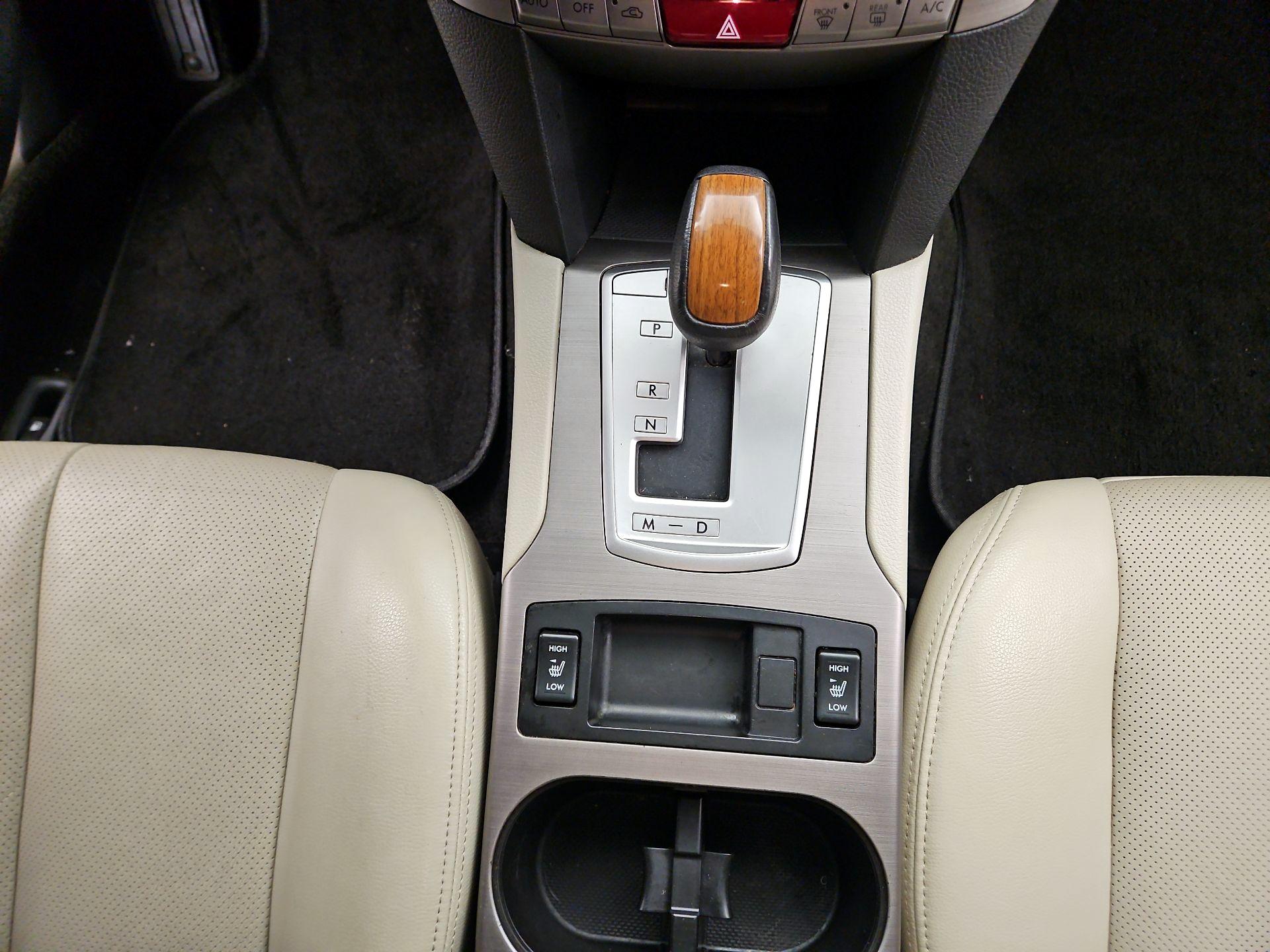 Thumbnail: 2014 Subaru Outback - 18