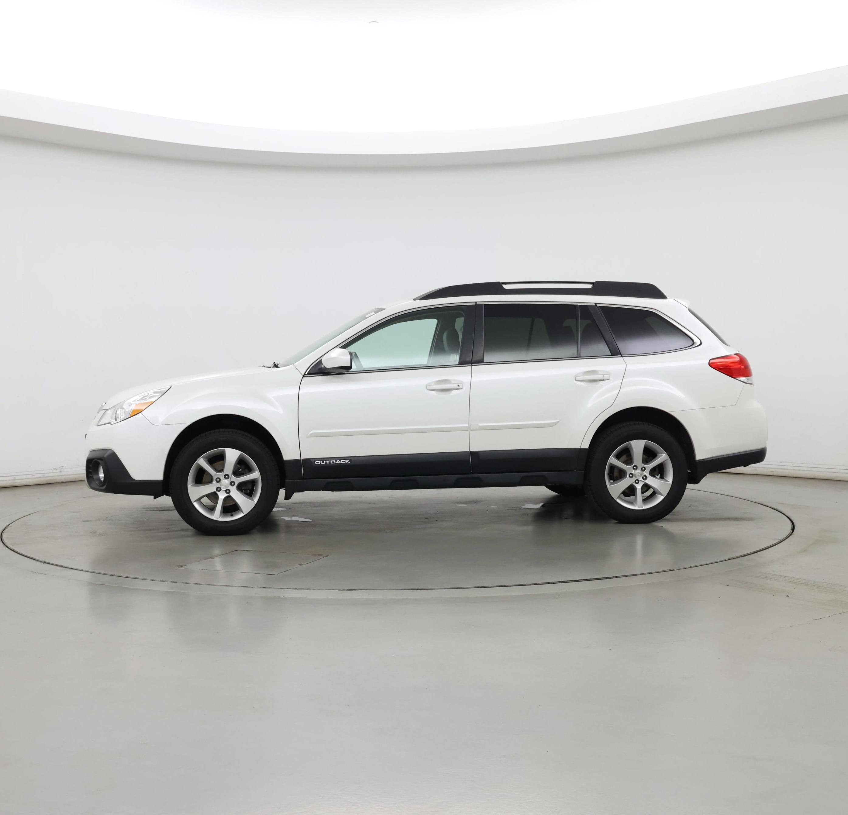 Thumbnail: 2014 Subaru Outback - 3