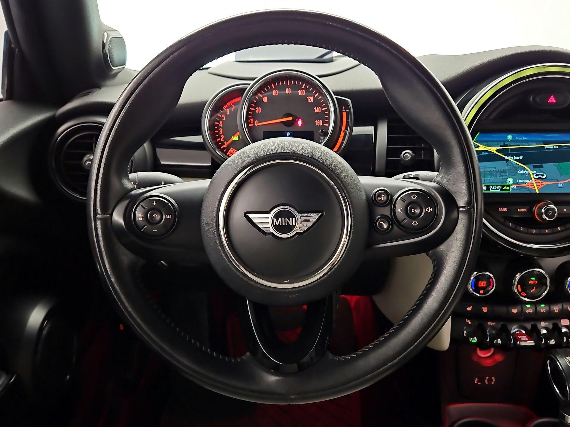 Thumbnail: 2018 MINI Cooper - 10