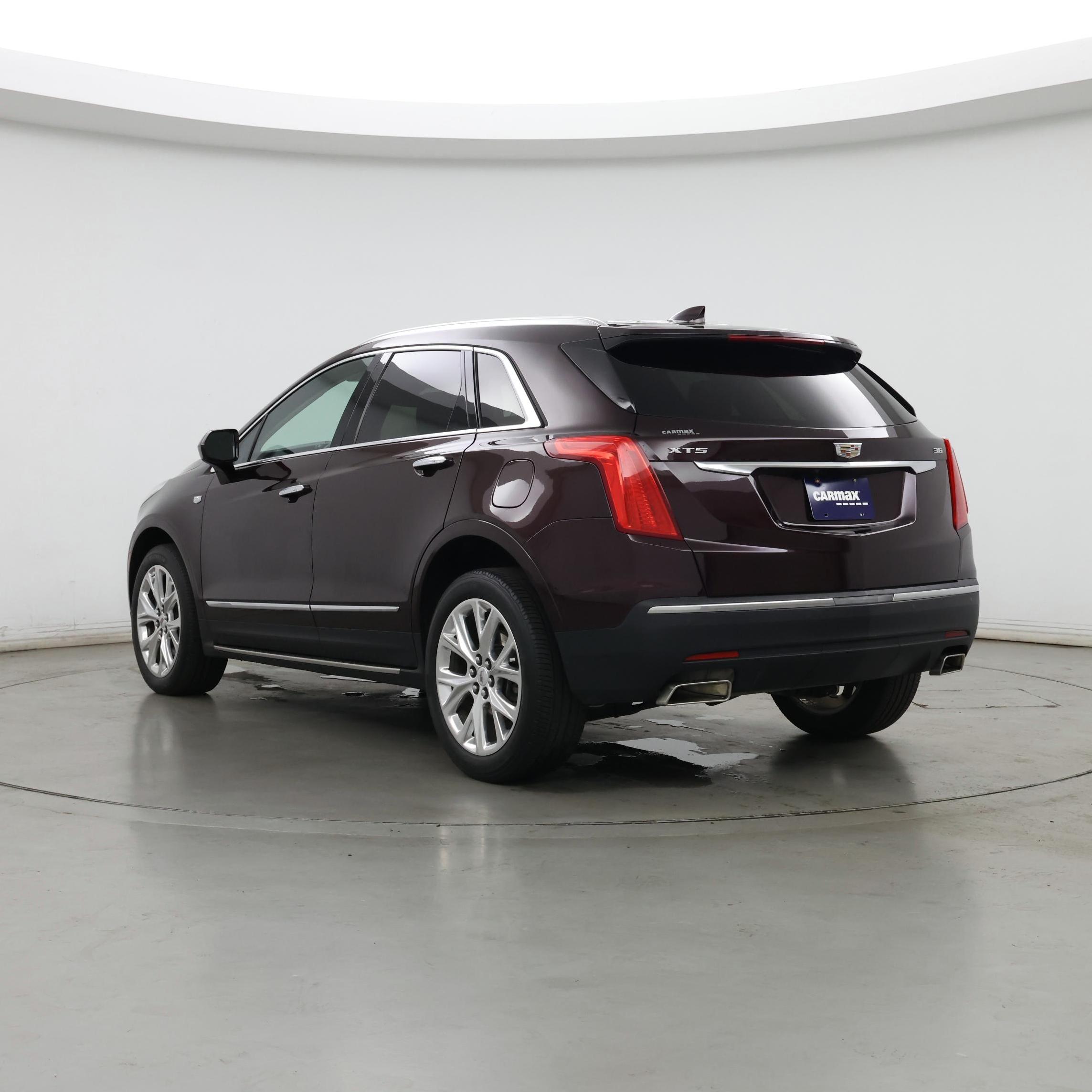 Thumbnail: 2018 Cadillac XT5 - 2