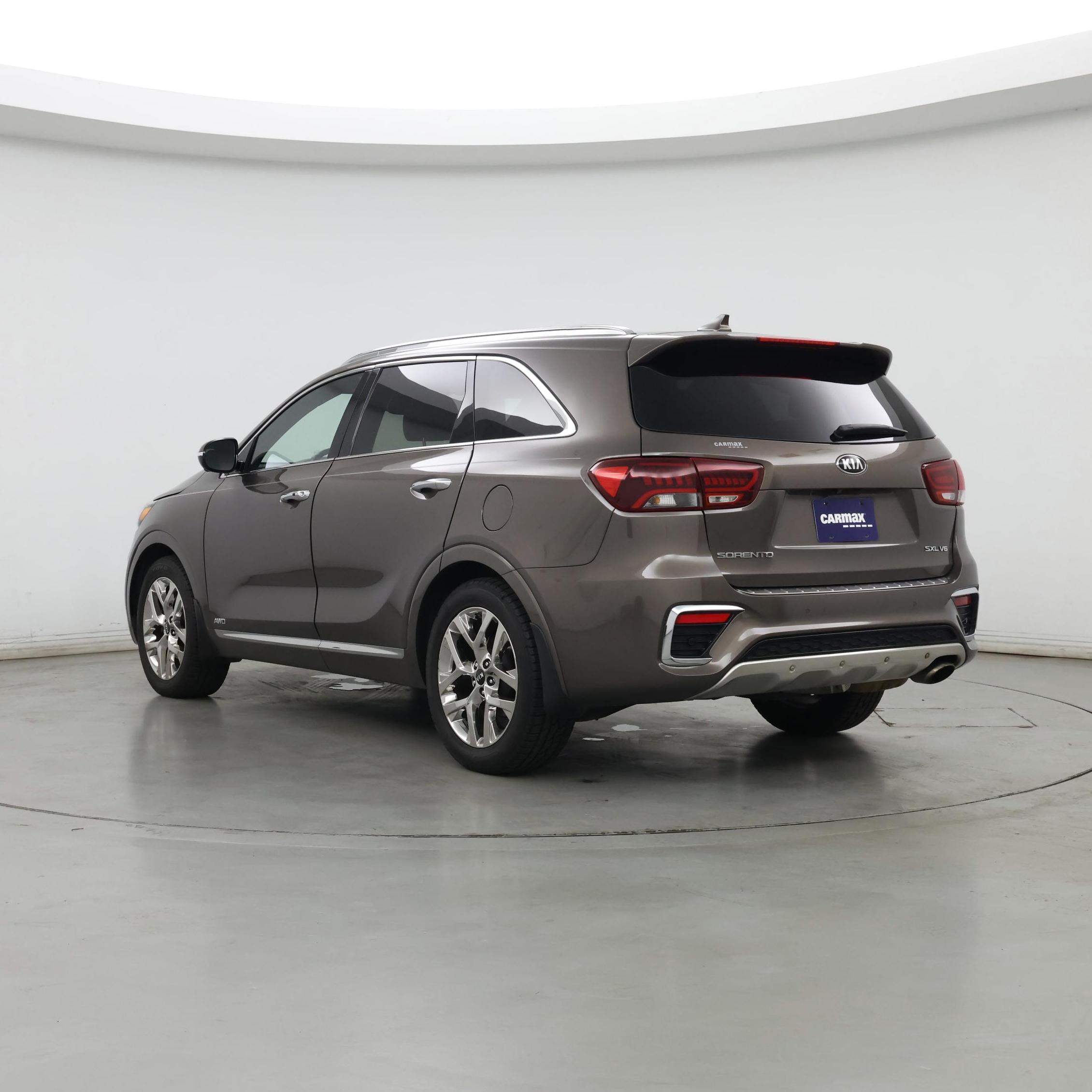 Thumbnail: 2019 Kia Sorento - 2