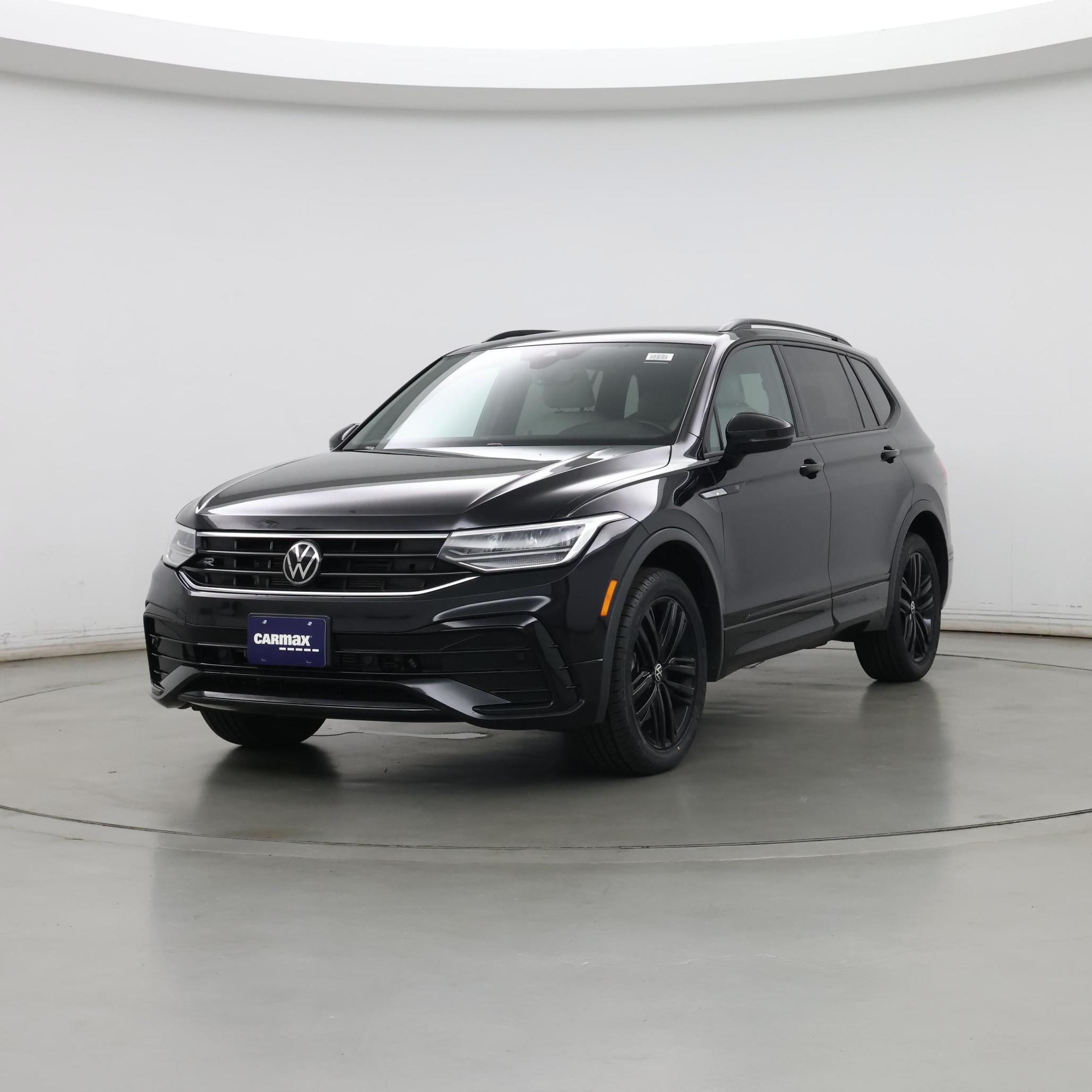 Thumbnail: 2022 Volkswagen Tiguan - 4