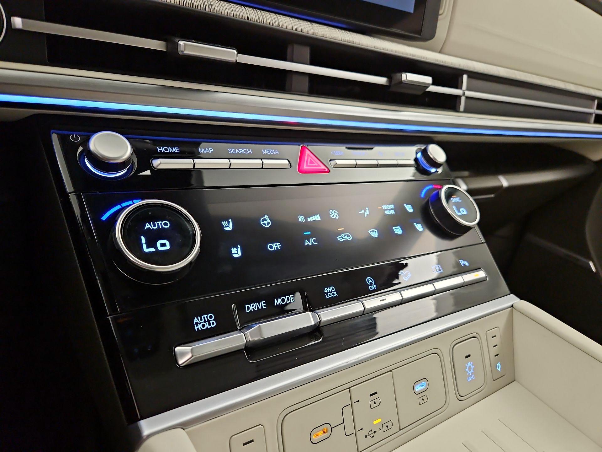 Thumbnail: 2024 Hyundai Santa Fe - 17
