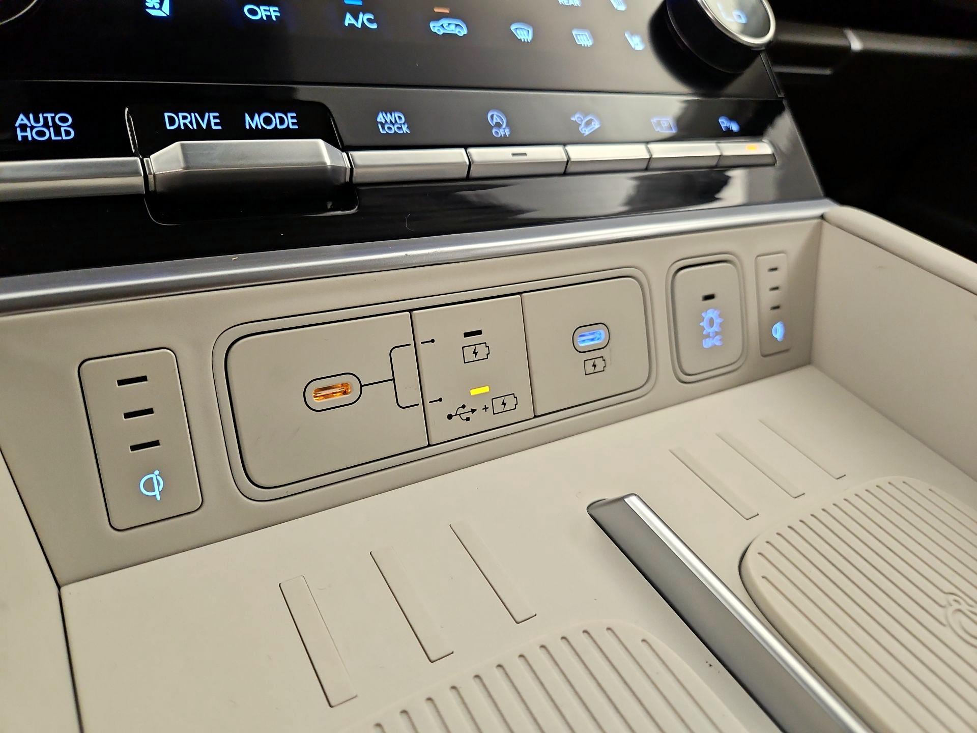 Thumbnail: 2024 Hyundai Santa Fe - 19