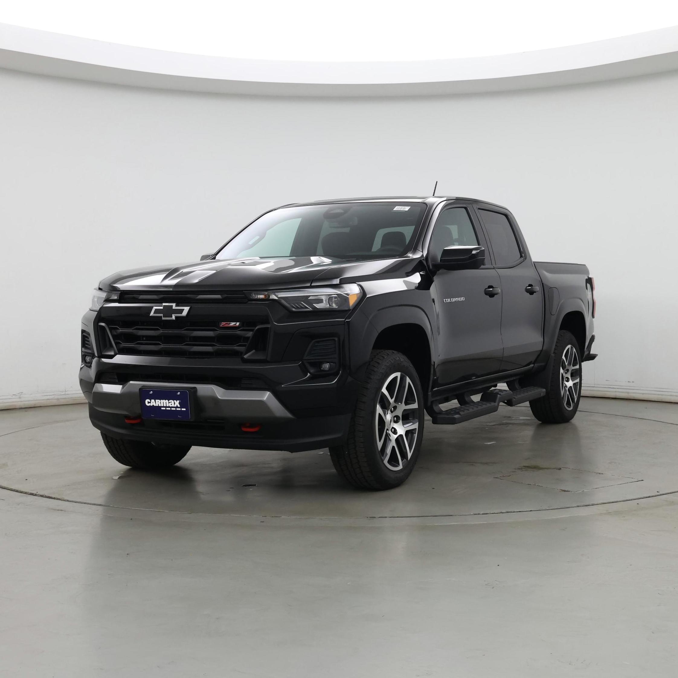Thumbnail: 2024 Chevrolet Colorado - 4