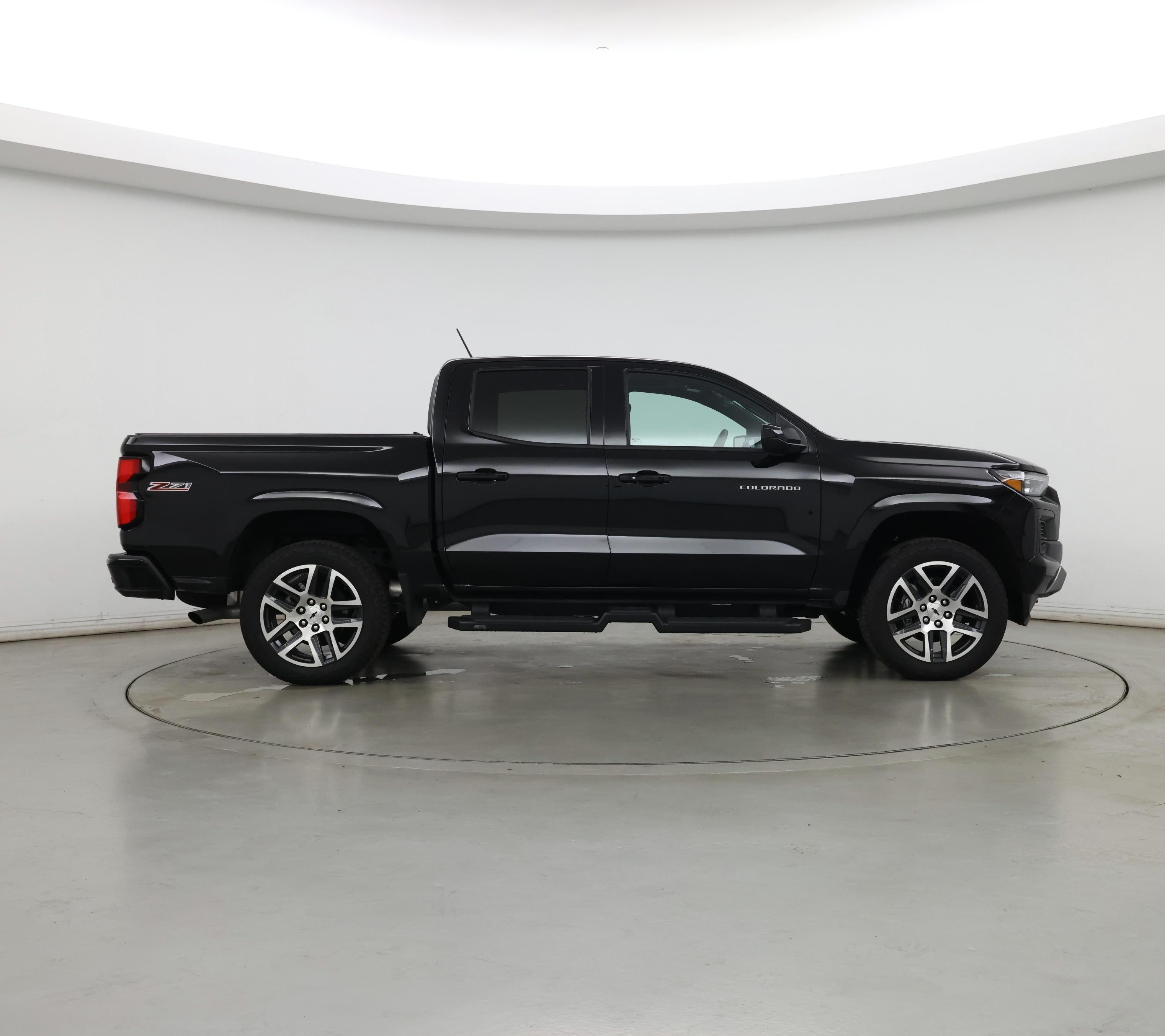 Thumbnail: 2024 Chevrolet Colorado - 7