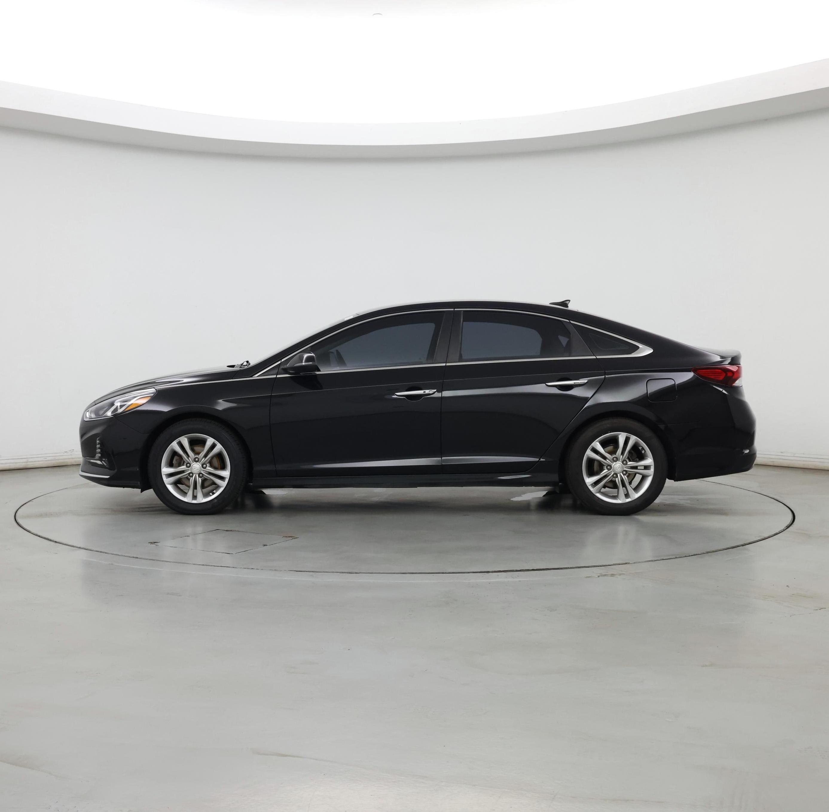 Thumbnail: 2018 Hyundai Sonata - 3