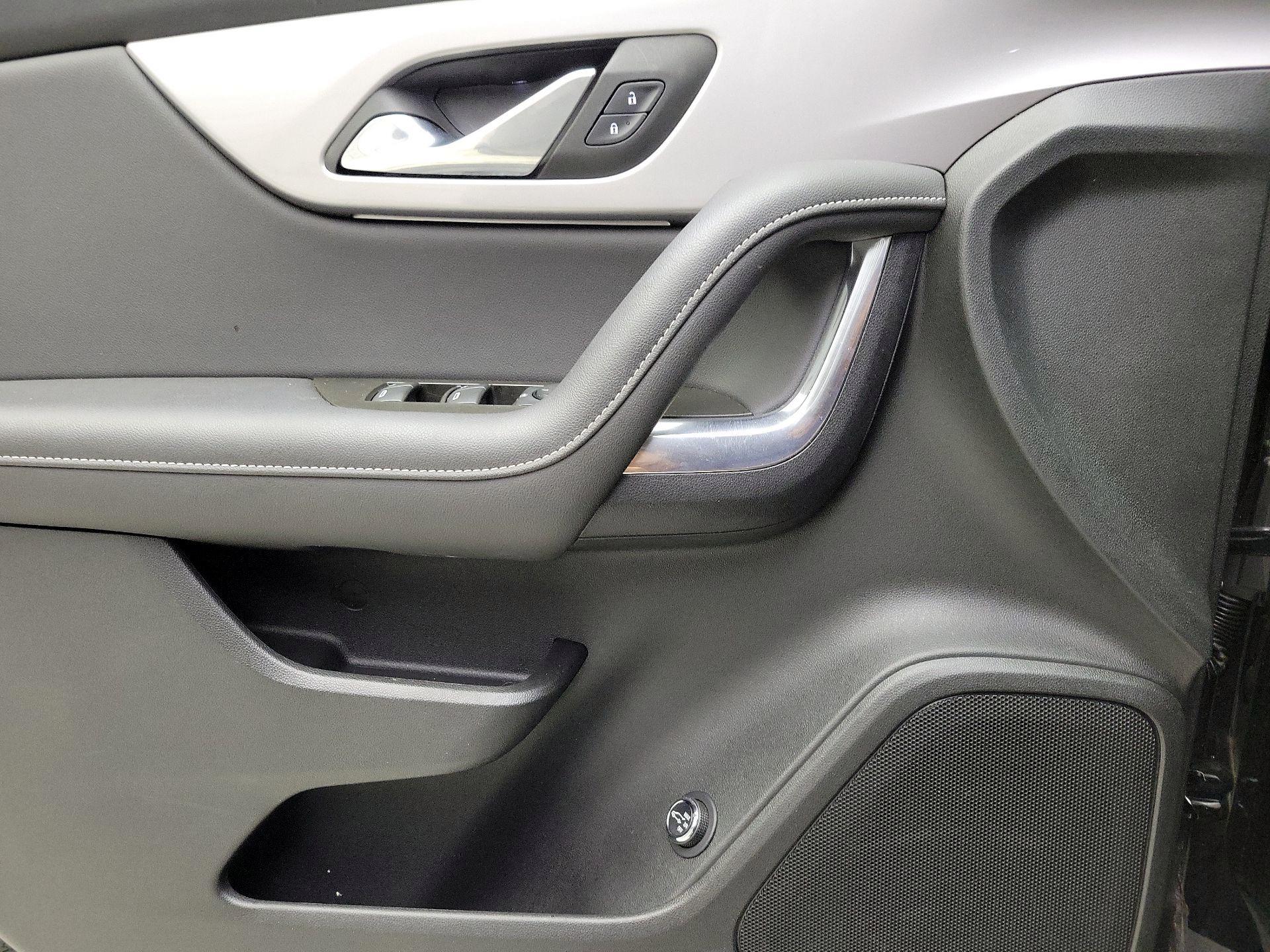 Thumbnail: 2023 Chevrolet Blazer - 12