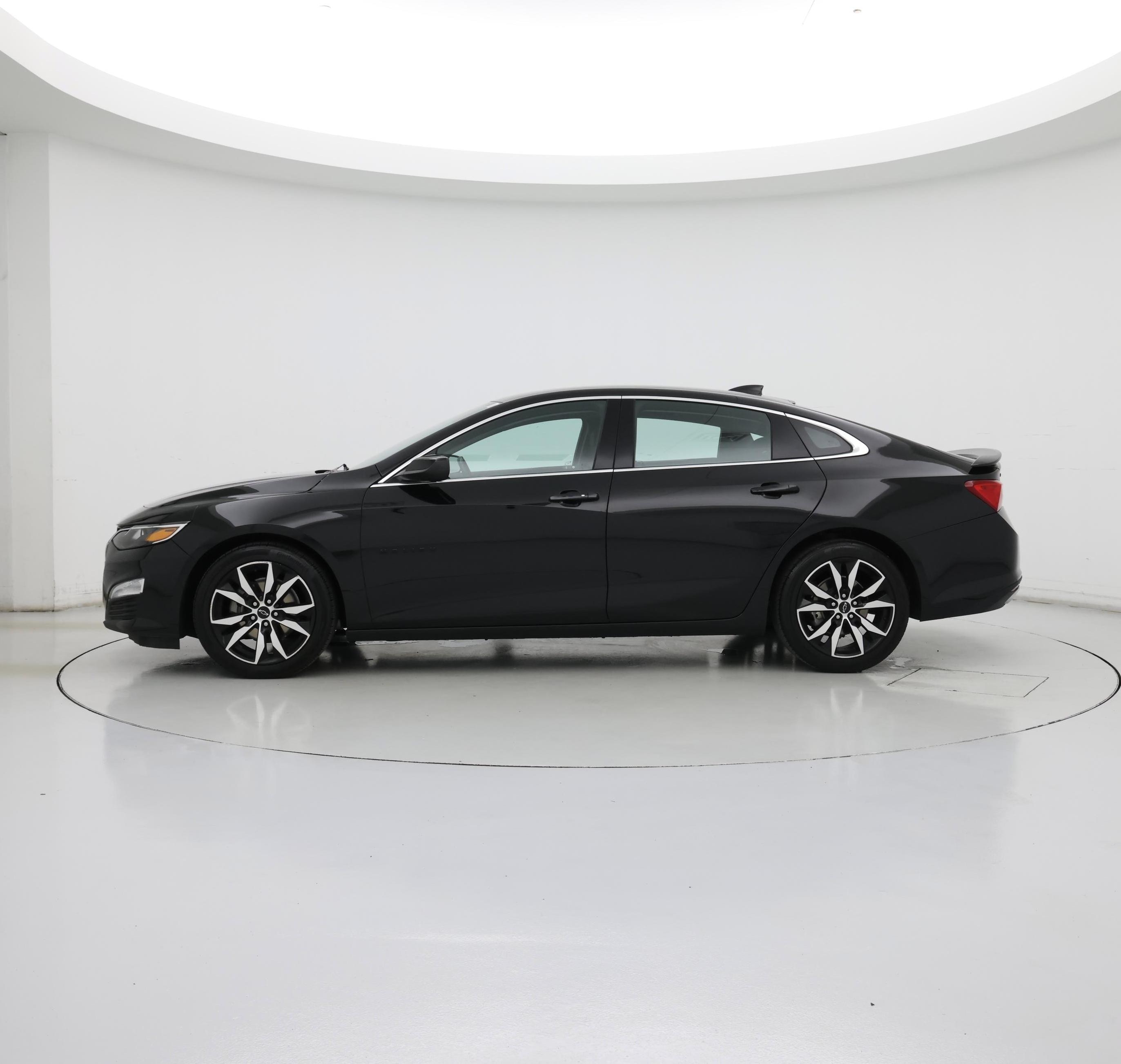 Thumbnail: 2022 Chevrolet Malibu - 3