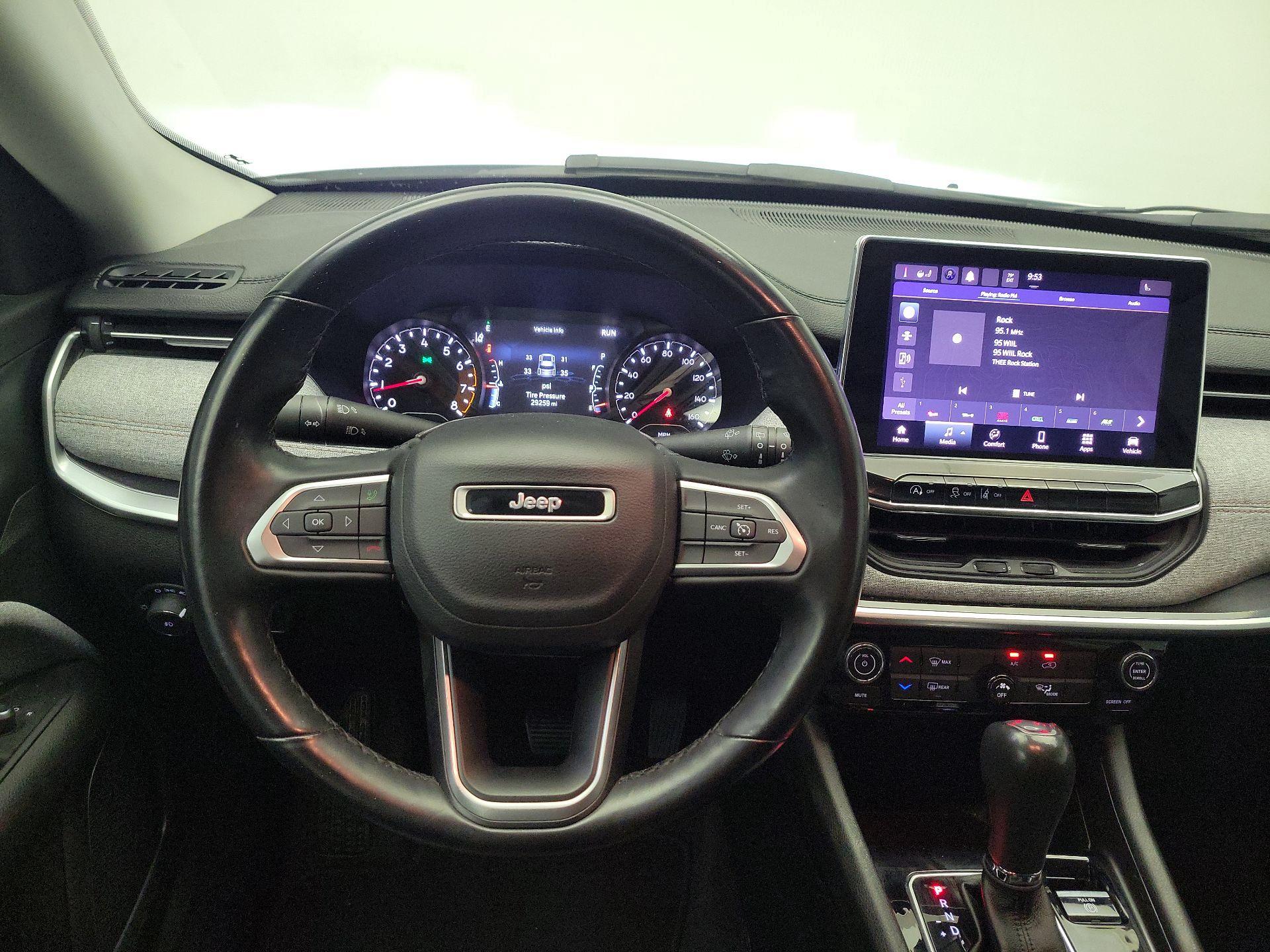 Thumbnail: 2022 Jeep Compass - 10
