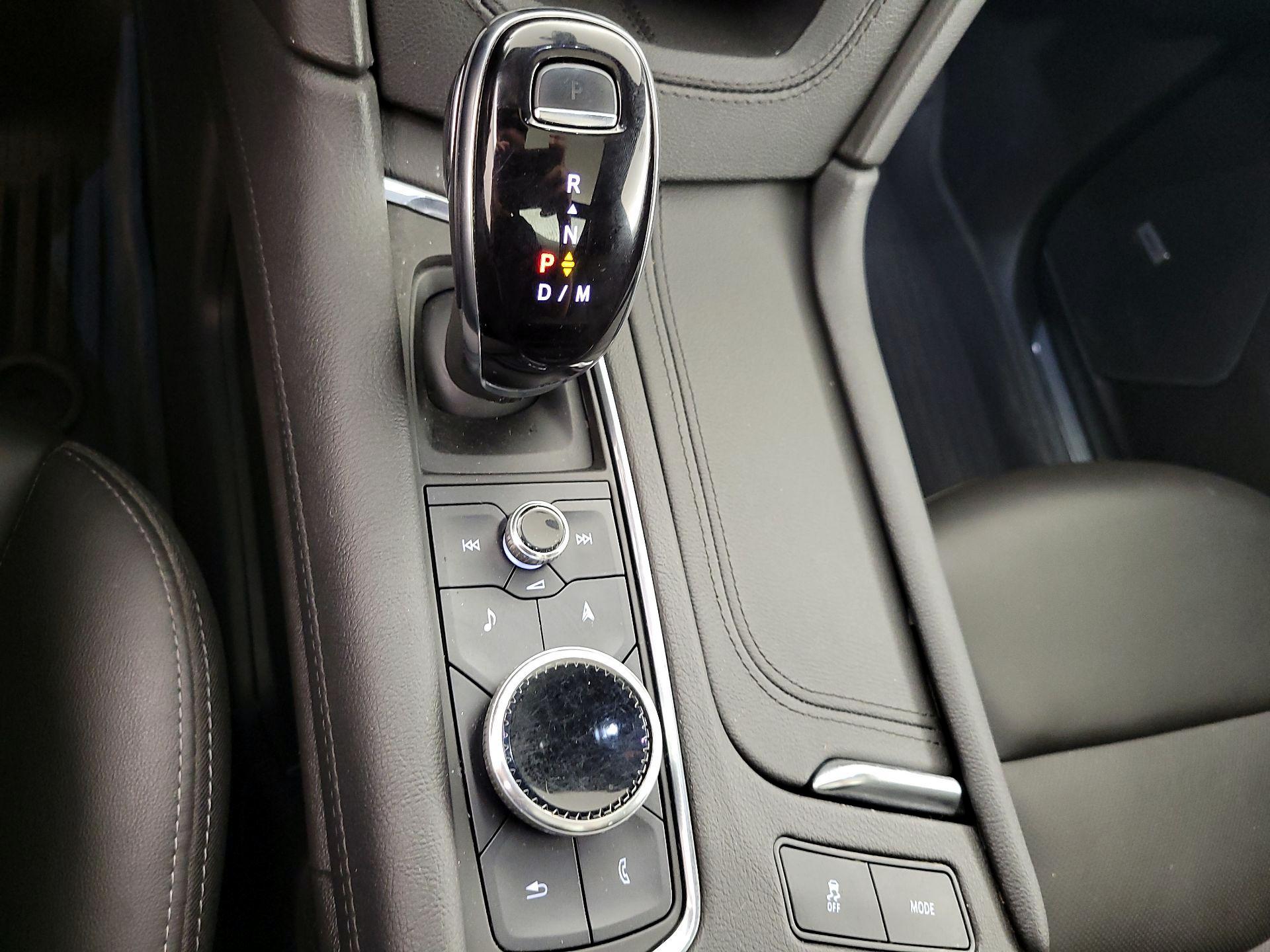 Thumbnail: 2023 Cadillac XT5 - 18