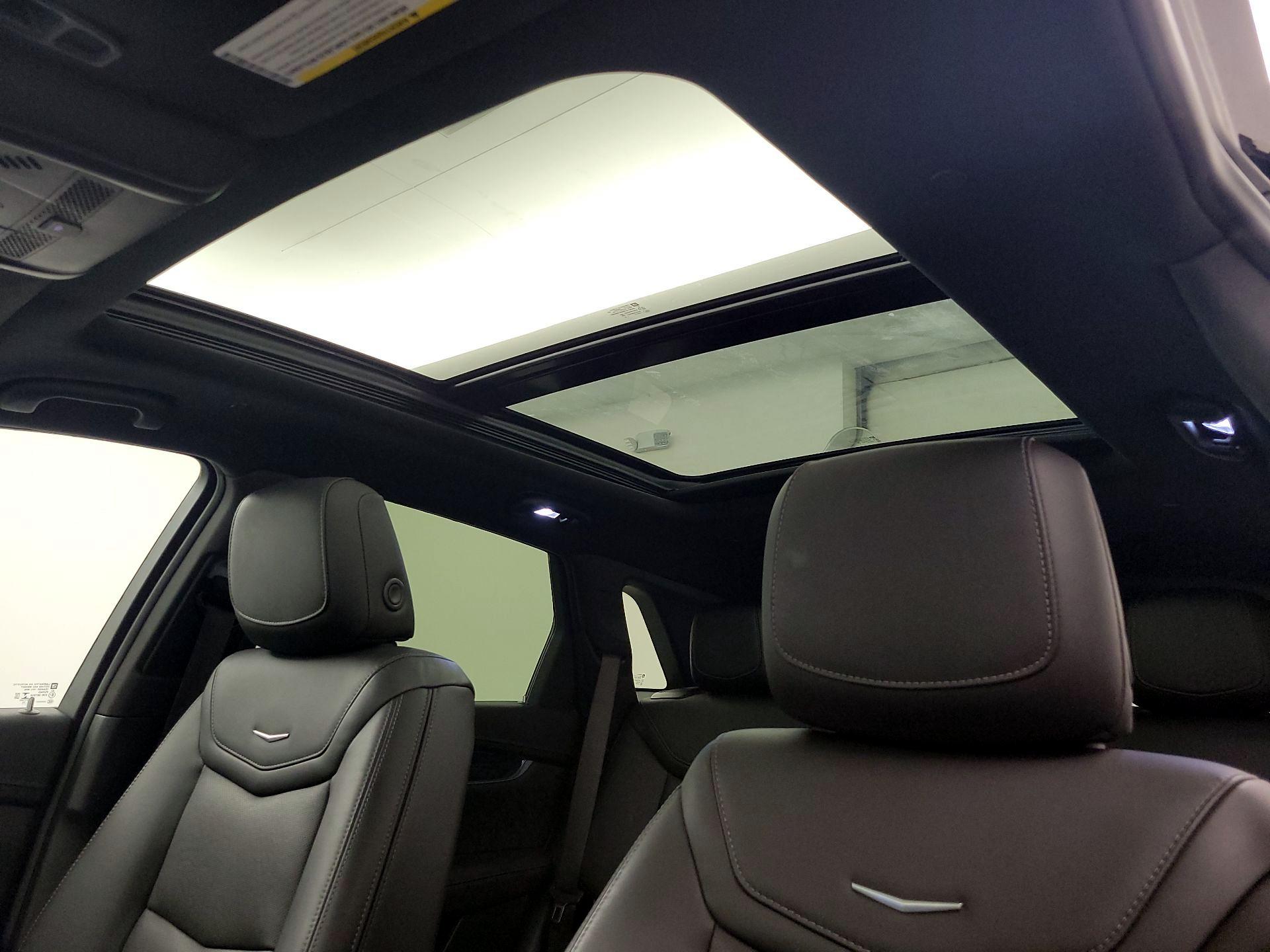 Thumbnail: 2023 Cadillac XT5 - 20