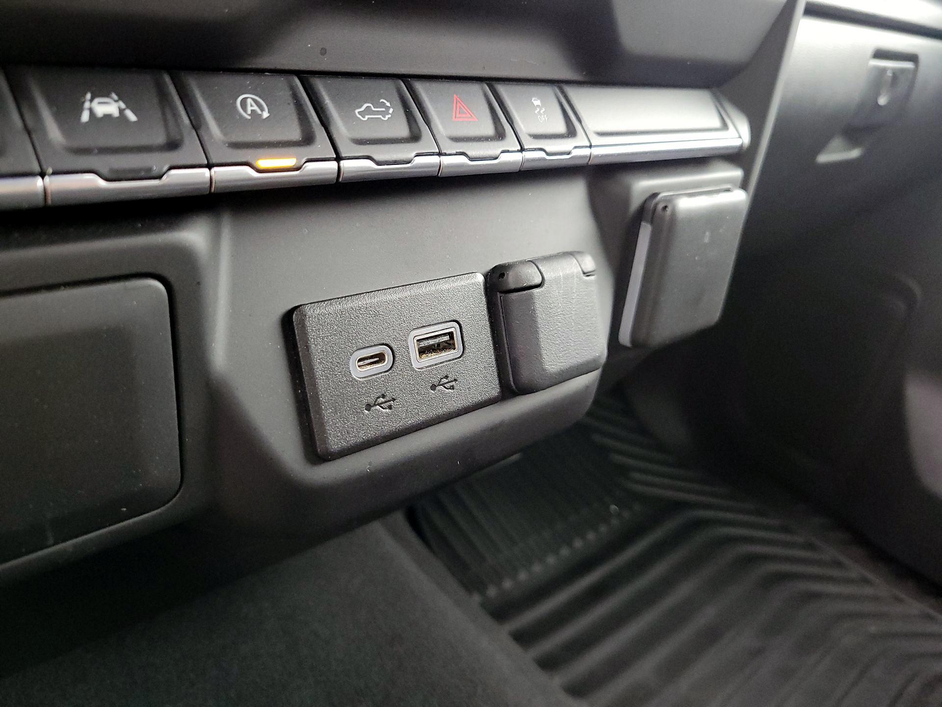 Thumbnail: 2022 Chevrolet Silverado 1500 - 19