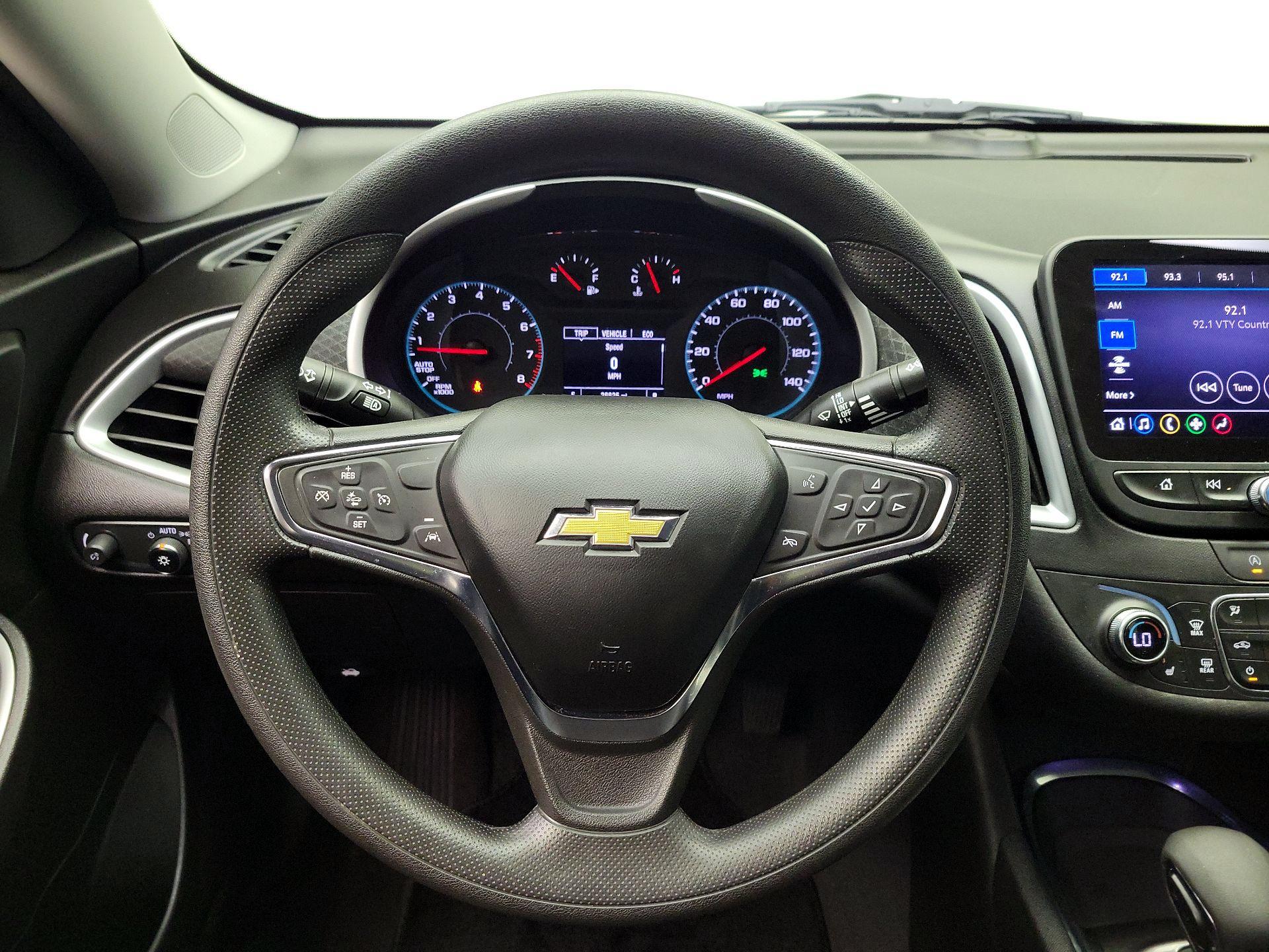 Thumbnail: 2023 Chevrolet Malibu - 10