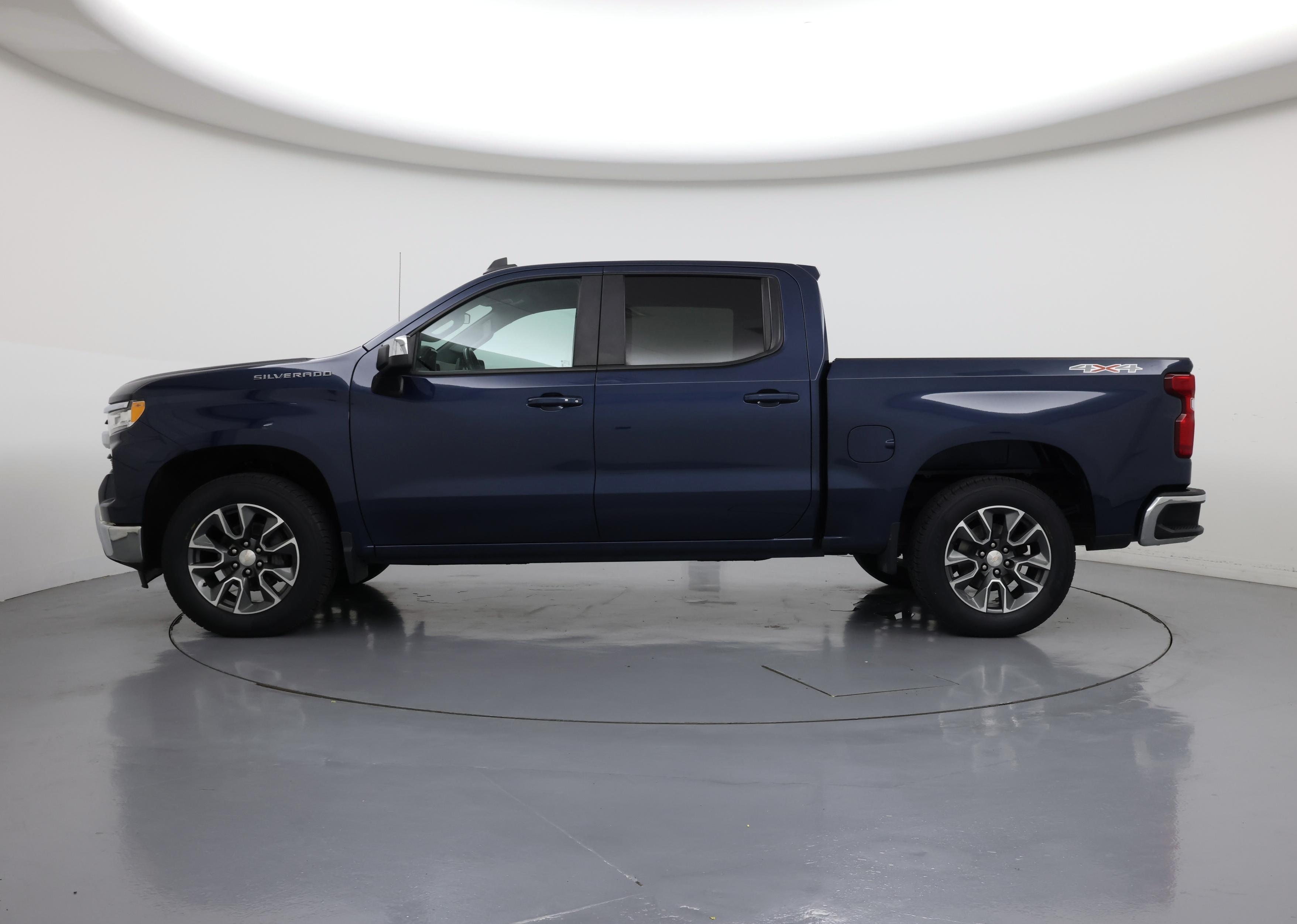 Thumbnail: 2022 Chevrolet Silverado 1500 - 3