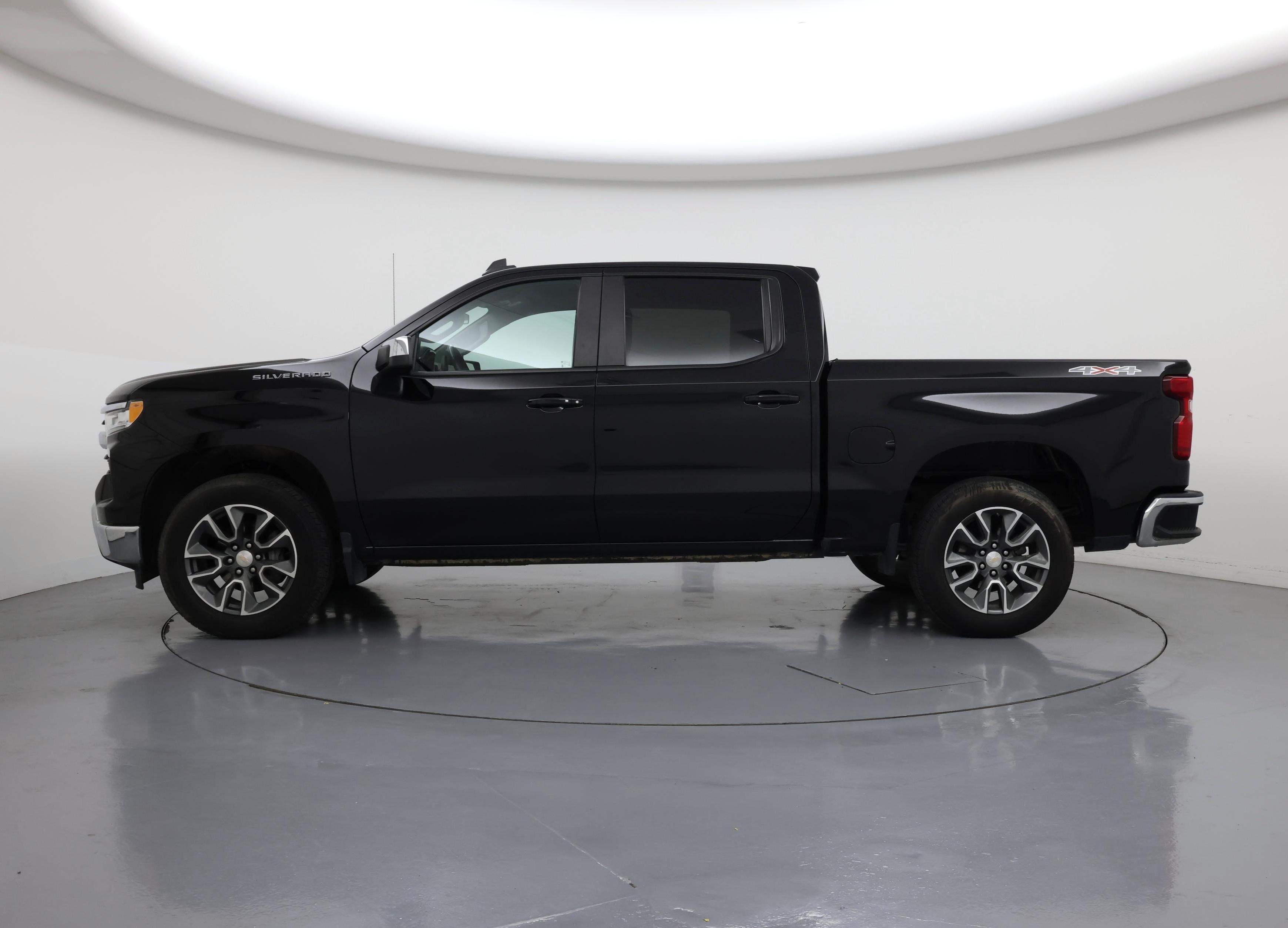 Thumbnail: 2022 Chevrolet Silverado 1500 - 3