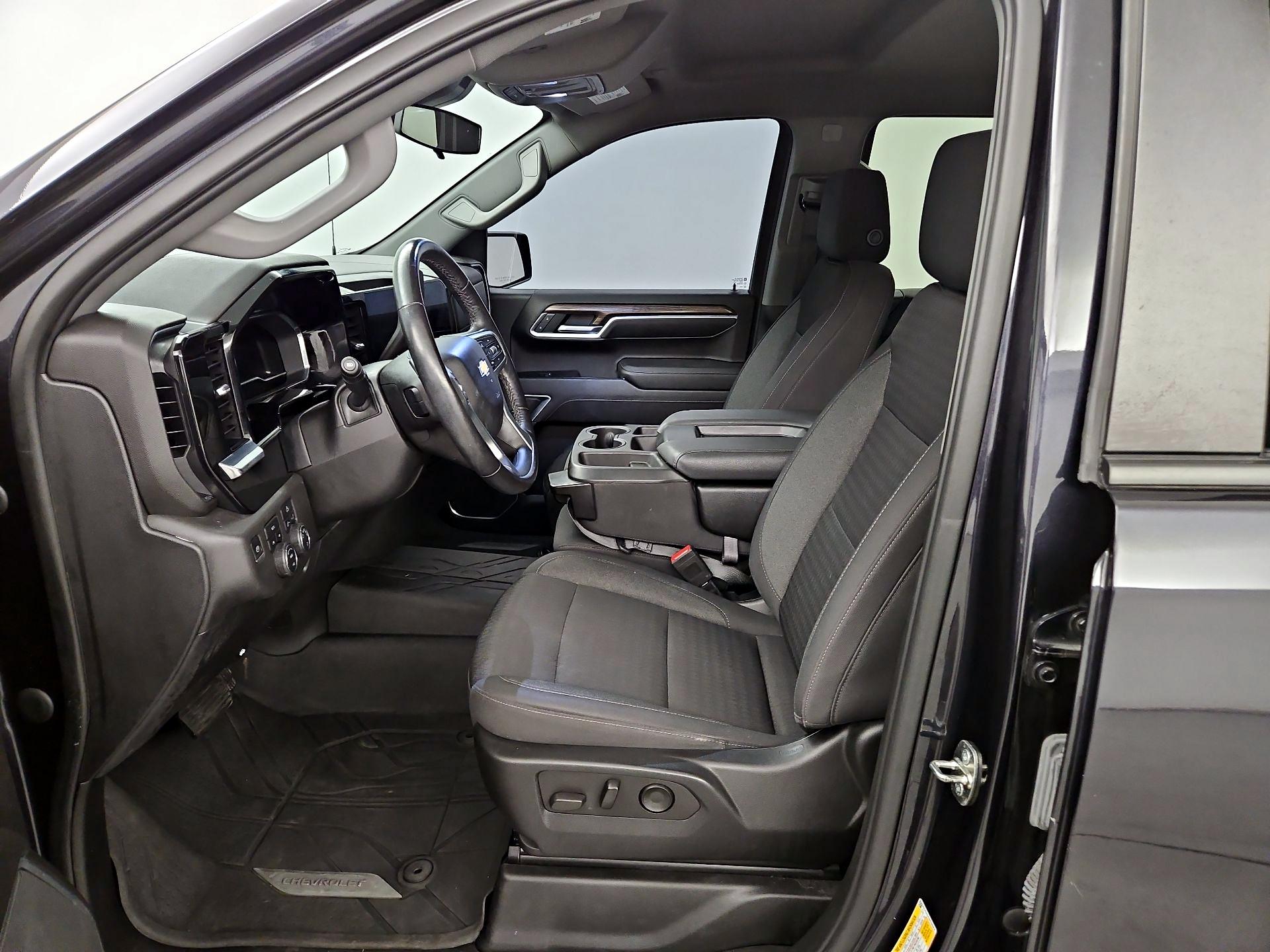 Thumbnail: 2022 Chevrolet Silverado 1500 - 11