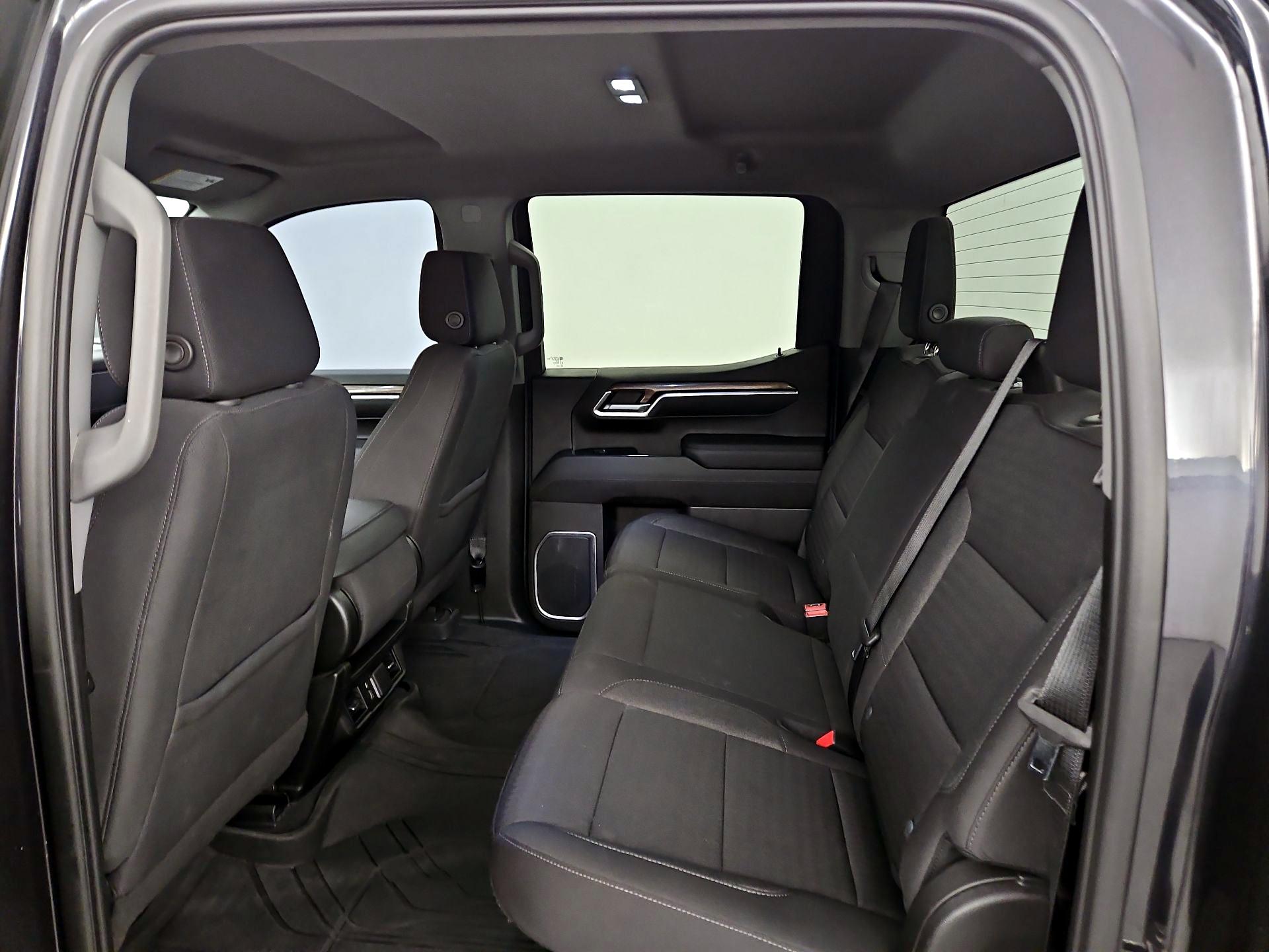 Thumbnail: 2022 Chevrolet Silverado 1500 - 19