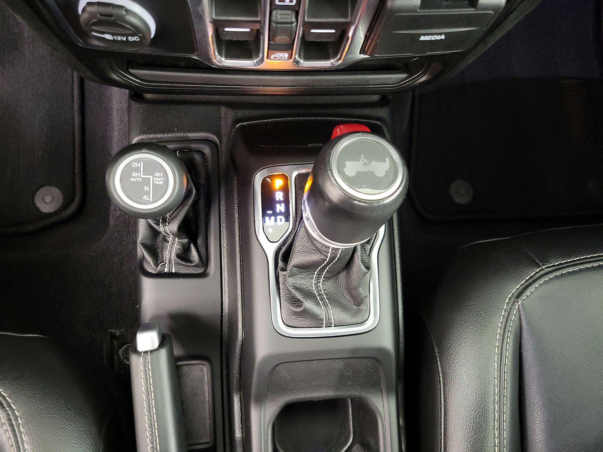 Thumbnail: 2021 Jeep Wrangler - 18