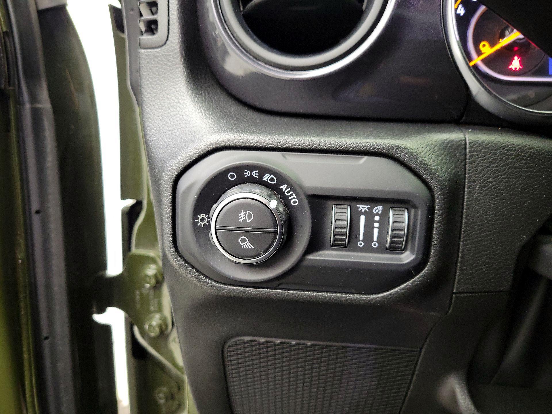Thumbnail: 2022 Jeep Gladiator - 13