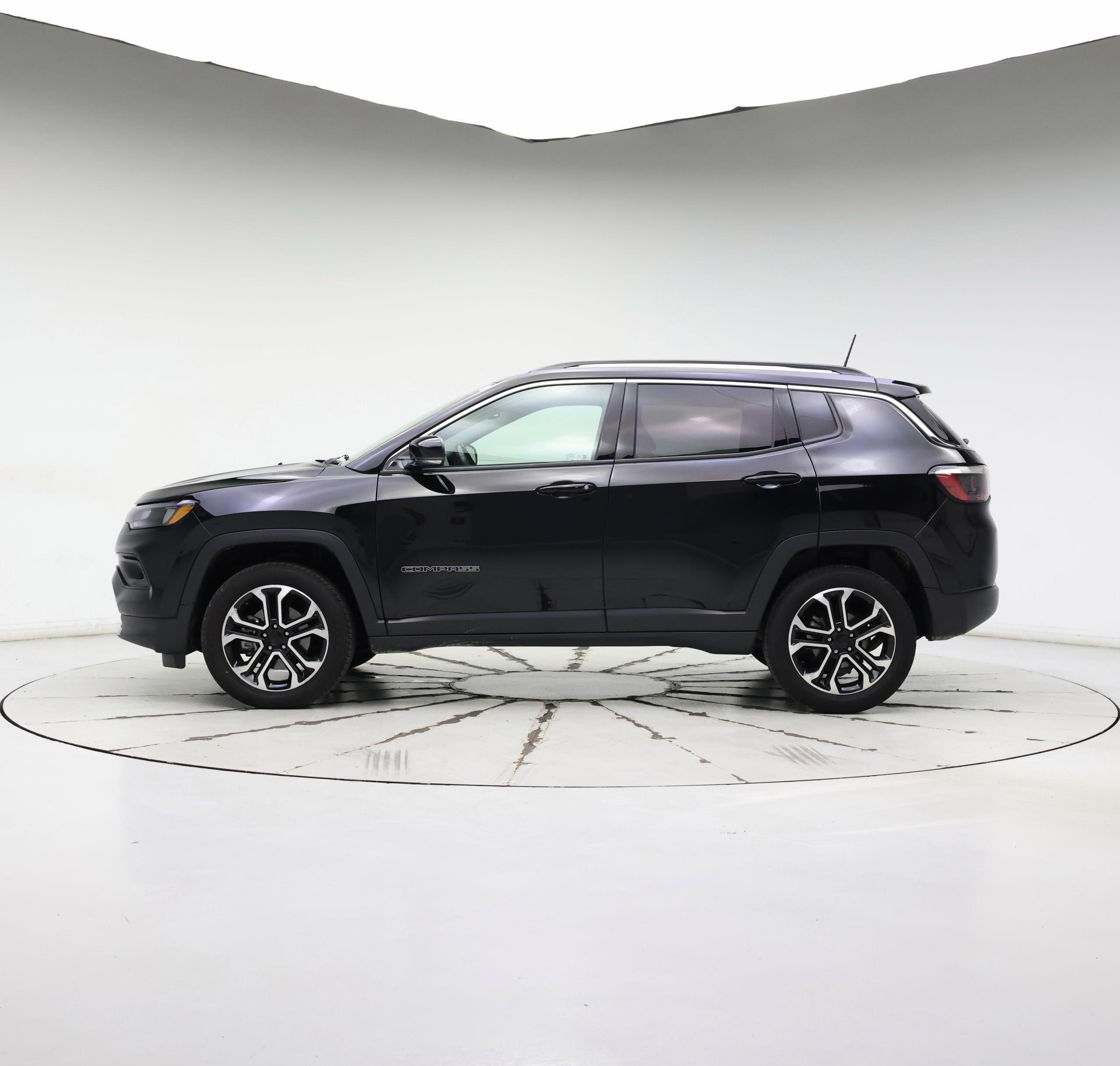 Thumbnail: 2022 Jeep Compass - 3