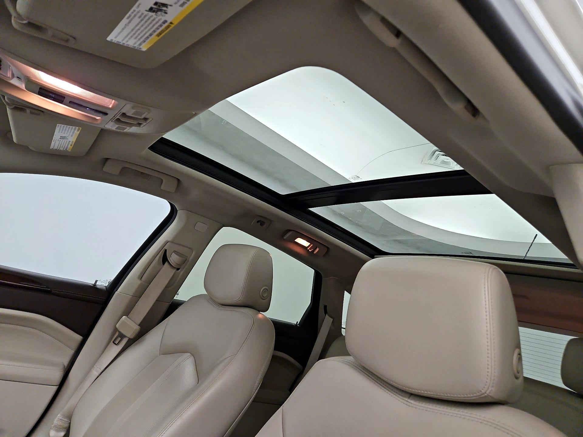 Thumbnail: 2015 Cadillac SRX - 20