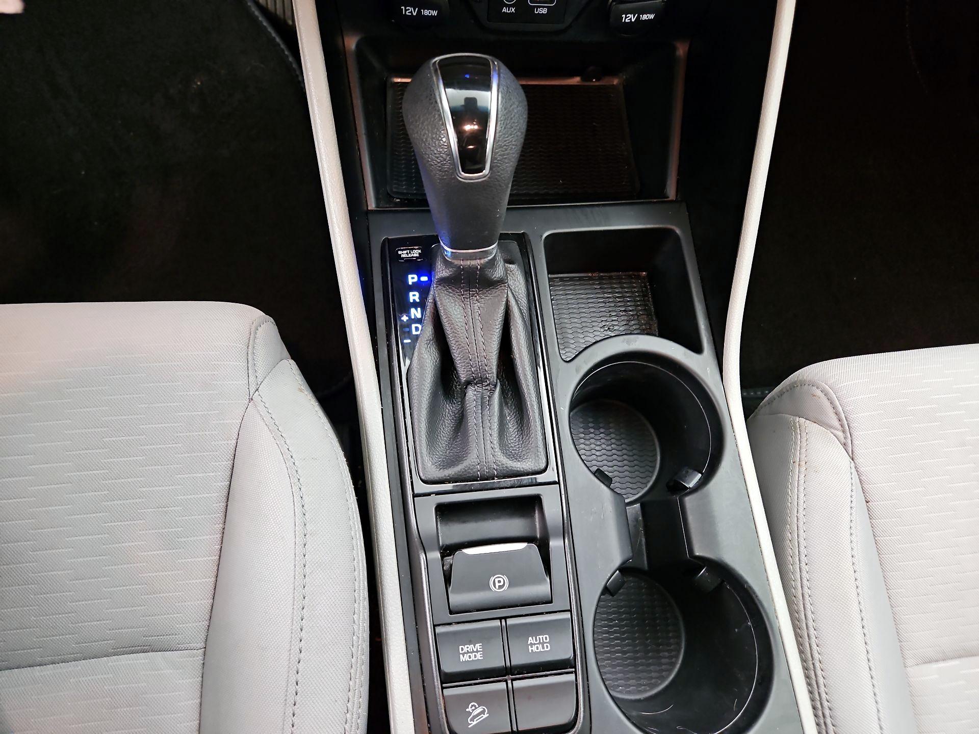 Thumbnail: 2019 Hyundai Tucson - 17