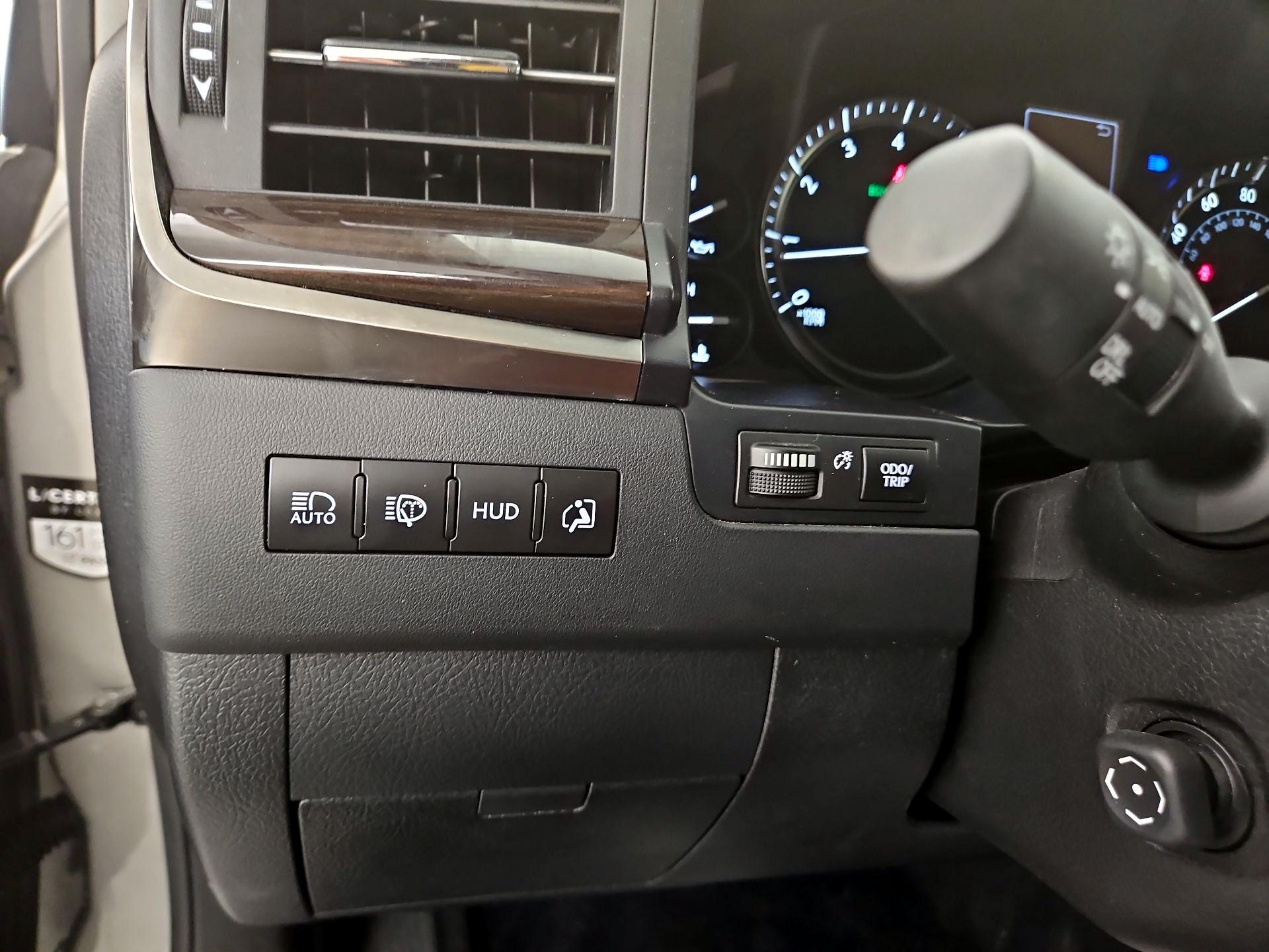 Thumbnail: 2018 Lexus LX - 13