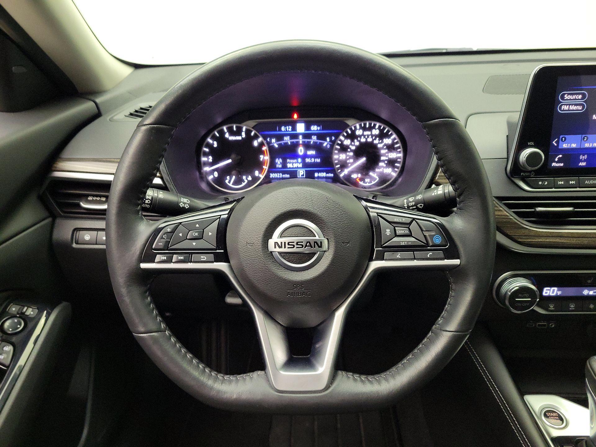 Thumbnail: 2022 Nissan Altima - 10