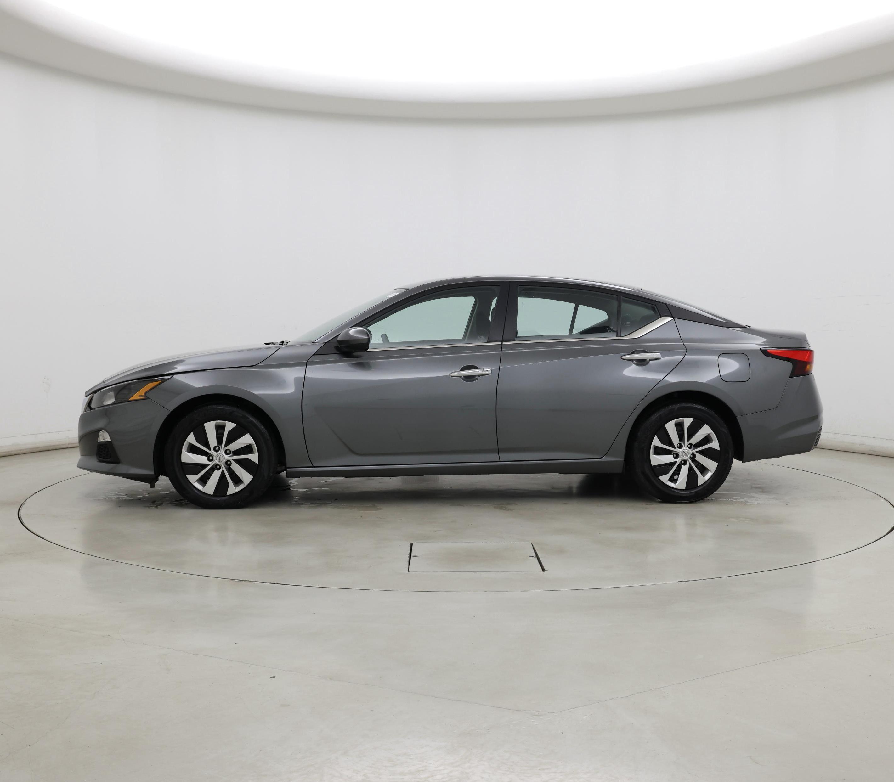 Thumbnail: 2022 Nissan Altima - 3