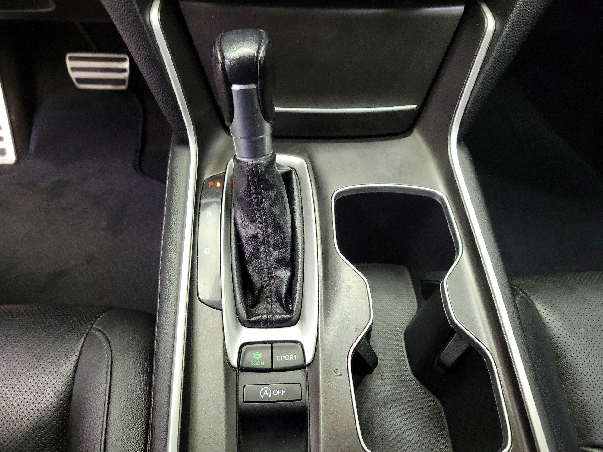 Thumbnail: 2022 Honda Accord - 17