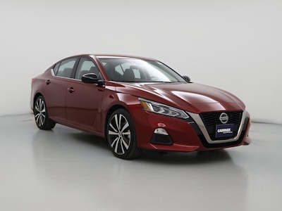 Red 2022 Nissan Altima SR