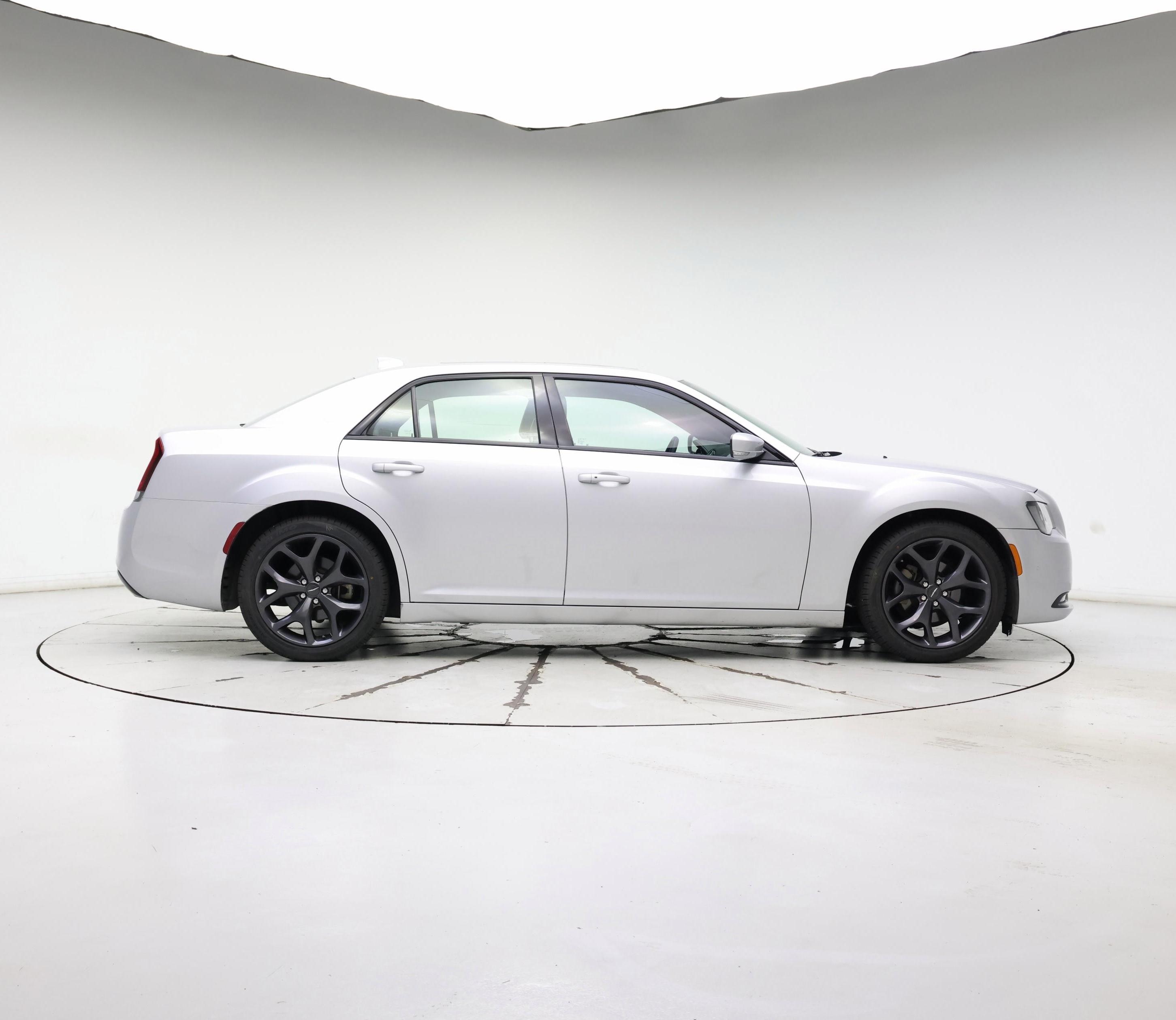 Thumbnail: 2023 Chrysler 300 - 7