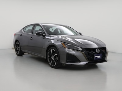 Gray 2023 Nissan Altima SR