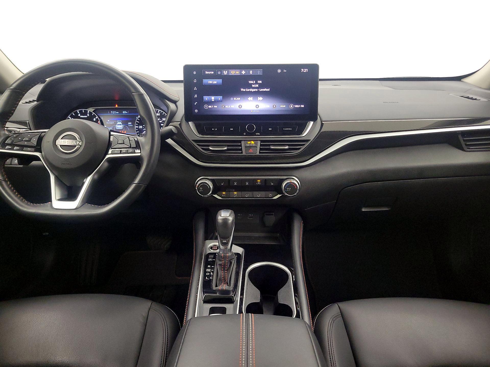 Thumbnail: 2023 Nissan Altima - 9