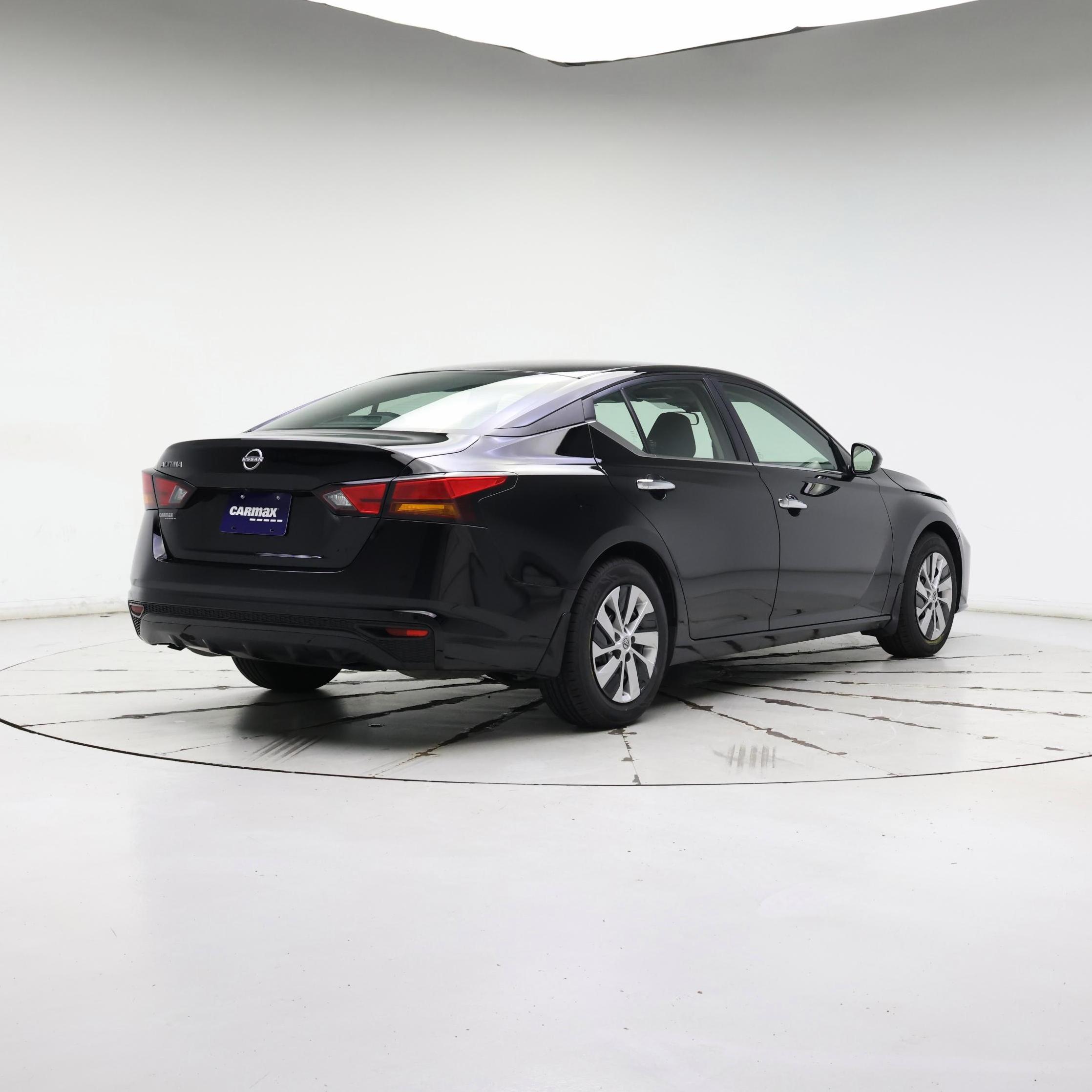 Thumbnail: 2023 Nissan Altima - 8