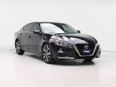 Black 2022 Nissan Altima SR