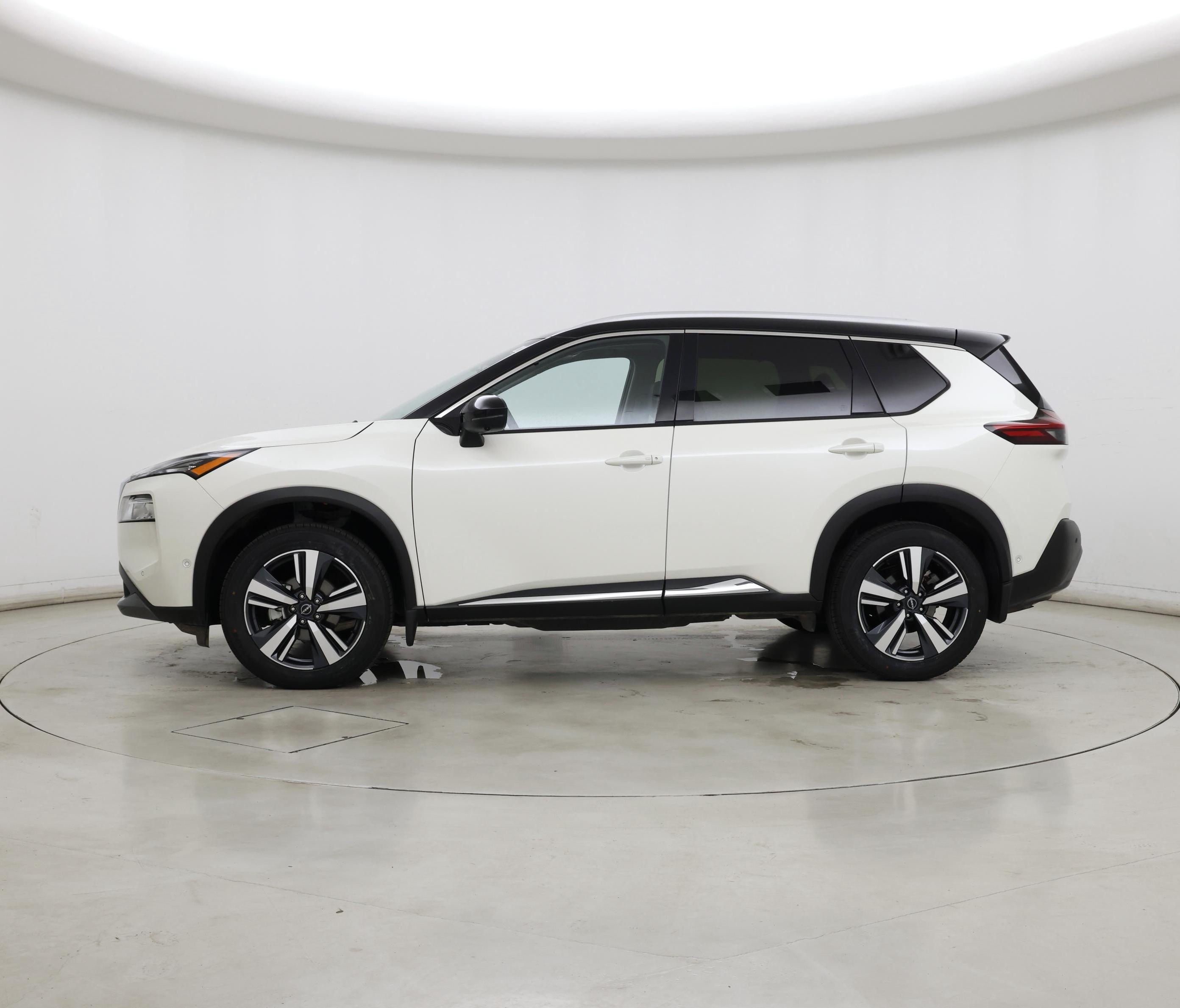 Thumbnail: 2023 Nissan Rogue - 3