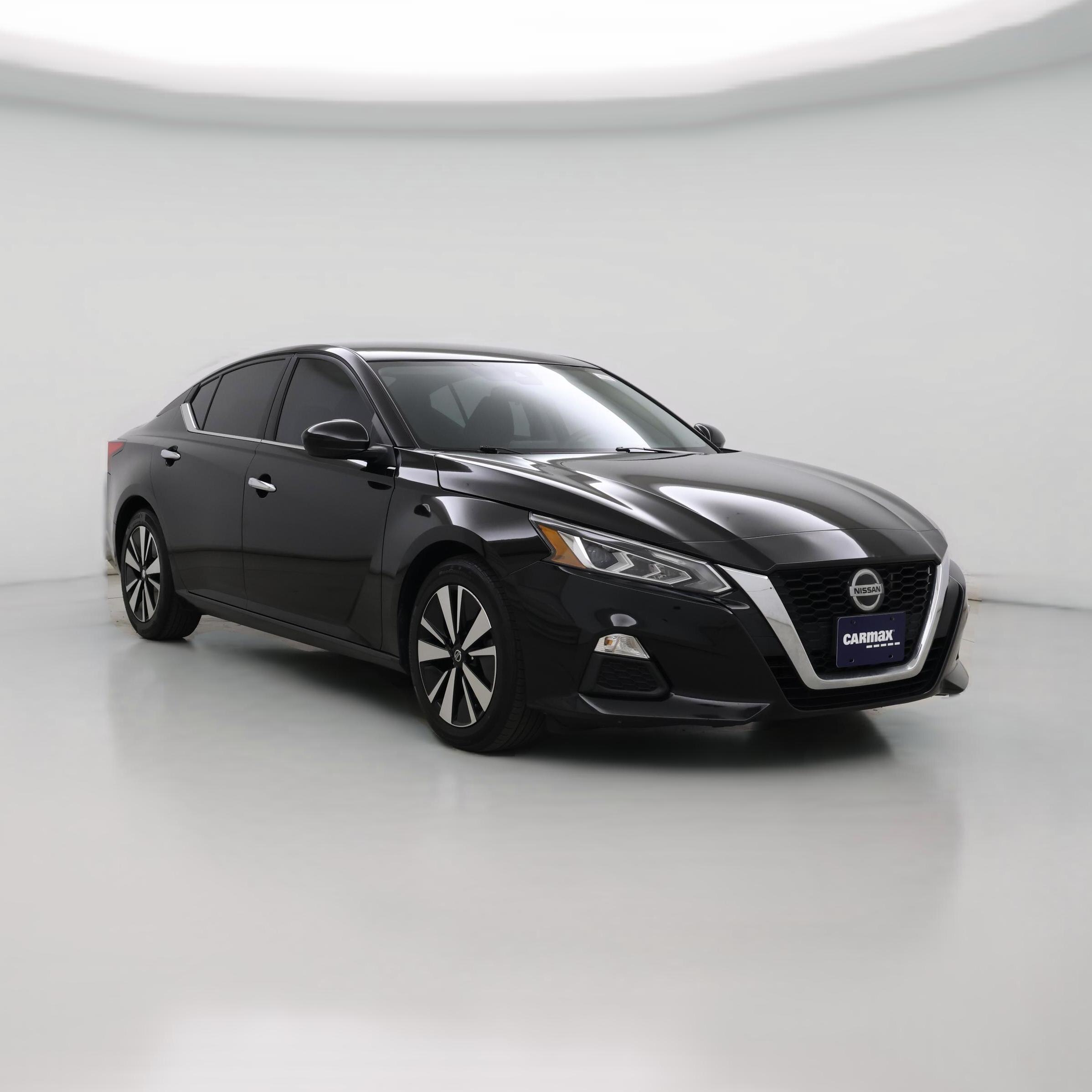 Thumbnail: 2022 Nissan Altima - 1