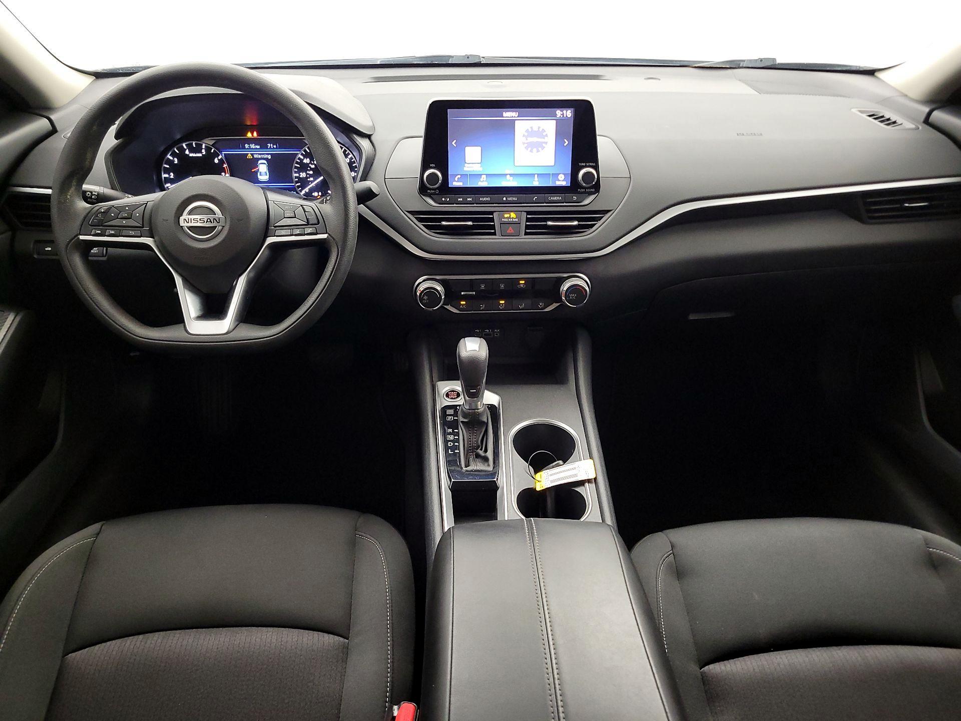Thumbnail: 2022 Nissan Altima - 9