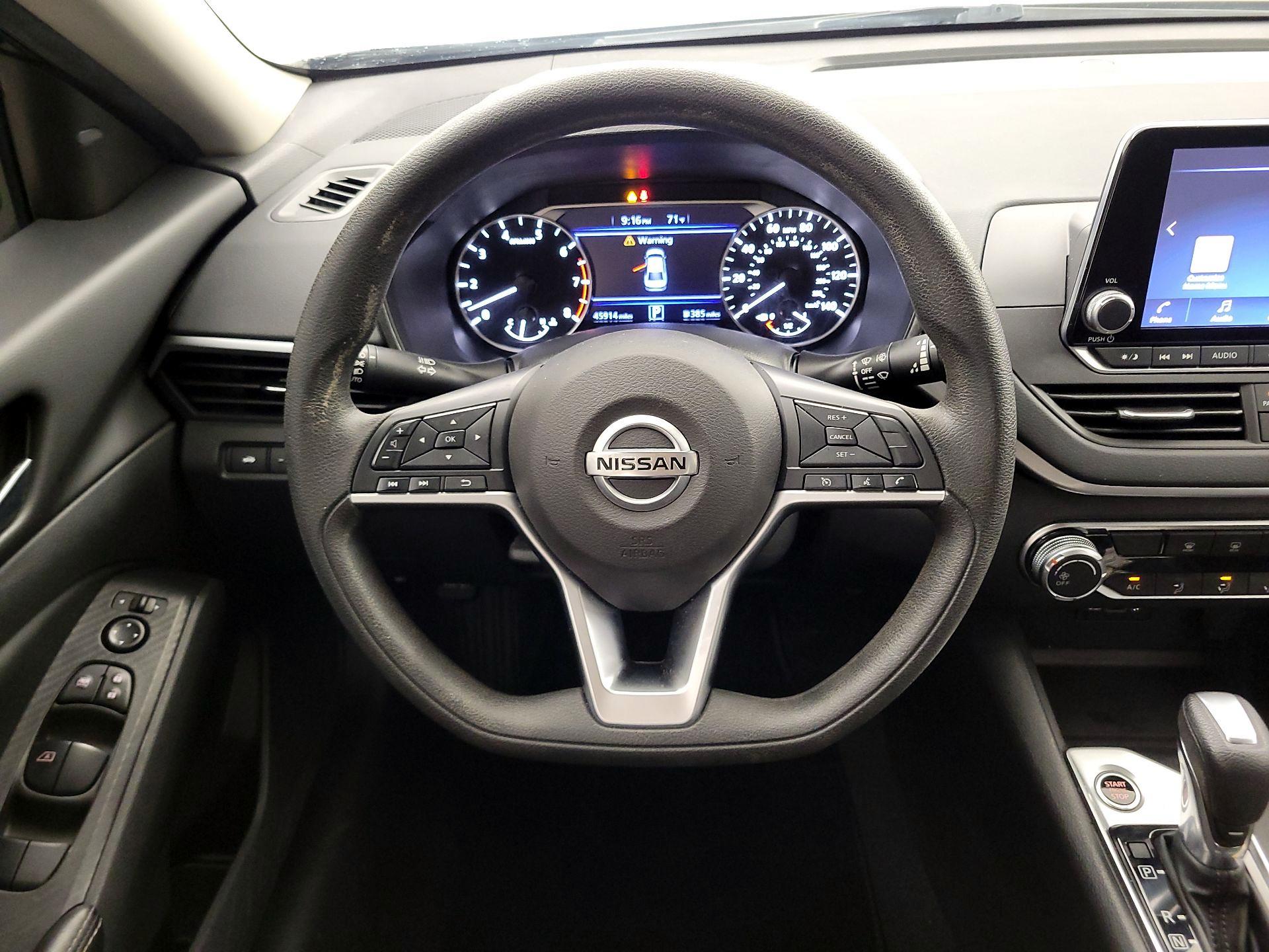 Thumbnail: 2022 Nissan Altima - 10