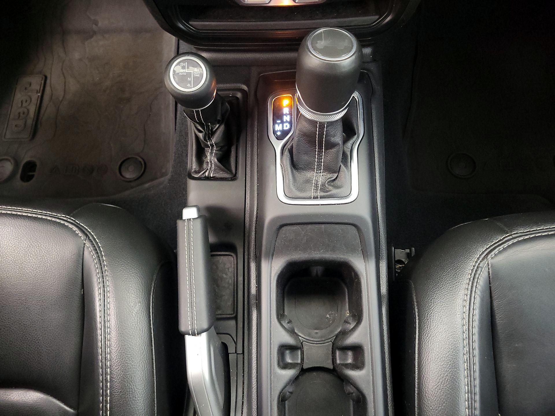 Thumbnail: 2022 Jeep Wrangler - 18