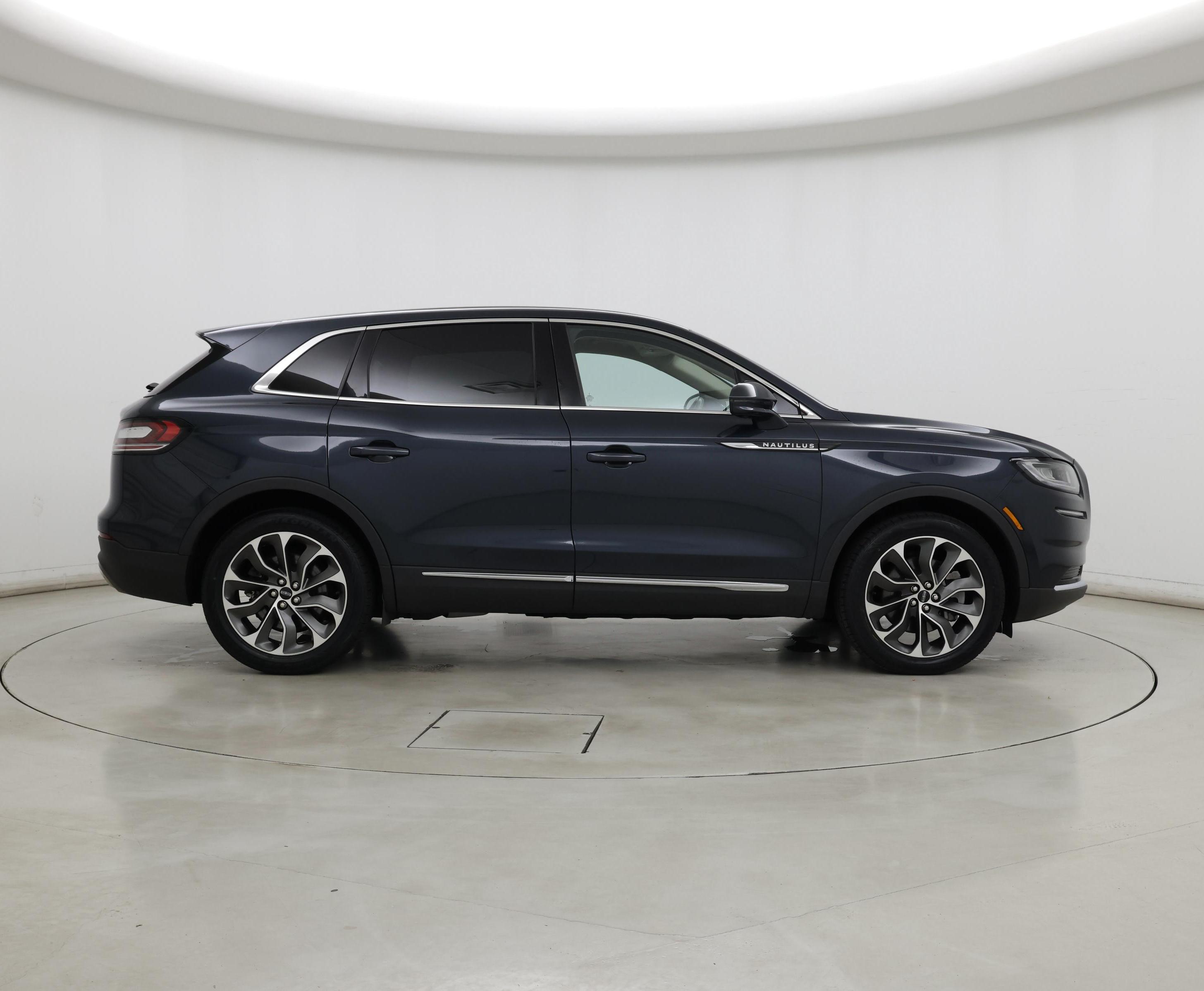 Thumbnail: 2021 Lincoln Nautilus - 7