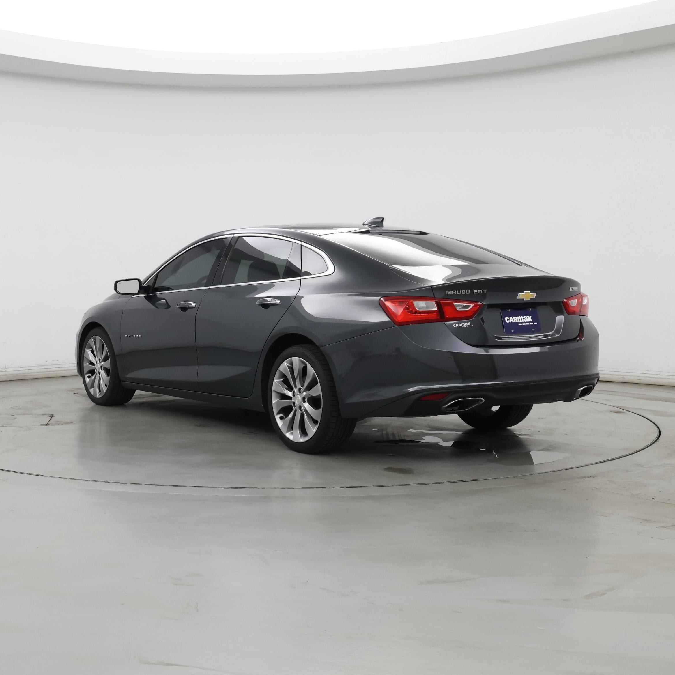 Thumbnail: 2017 Chevrolet Malibu - 2