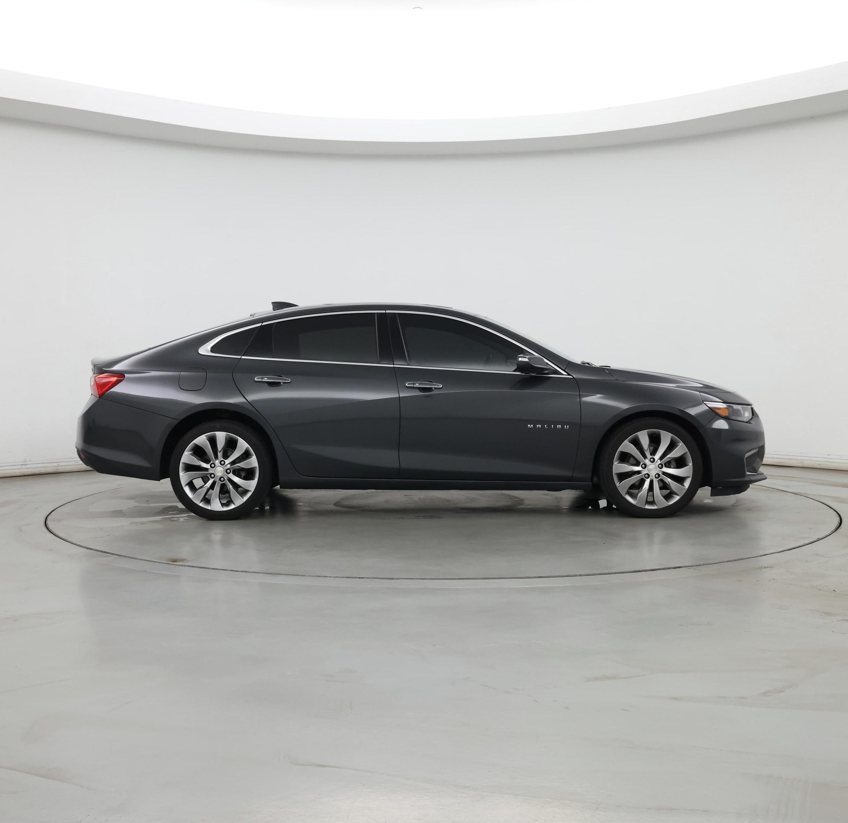 Thumbnail: 2017 Chevrolet Malibu - 7