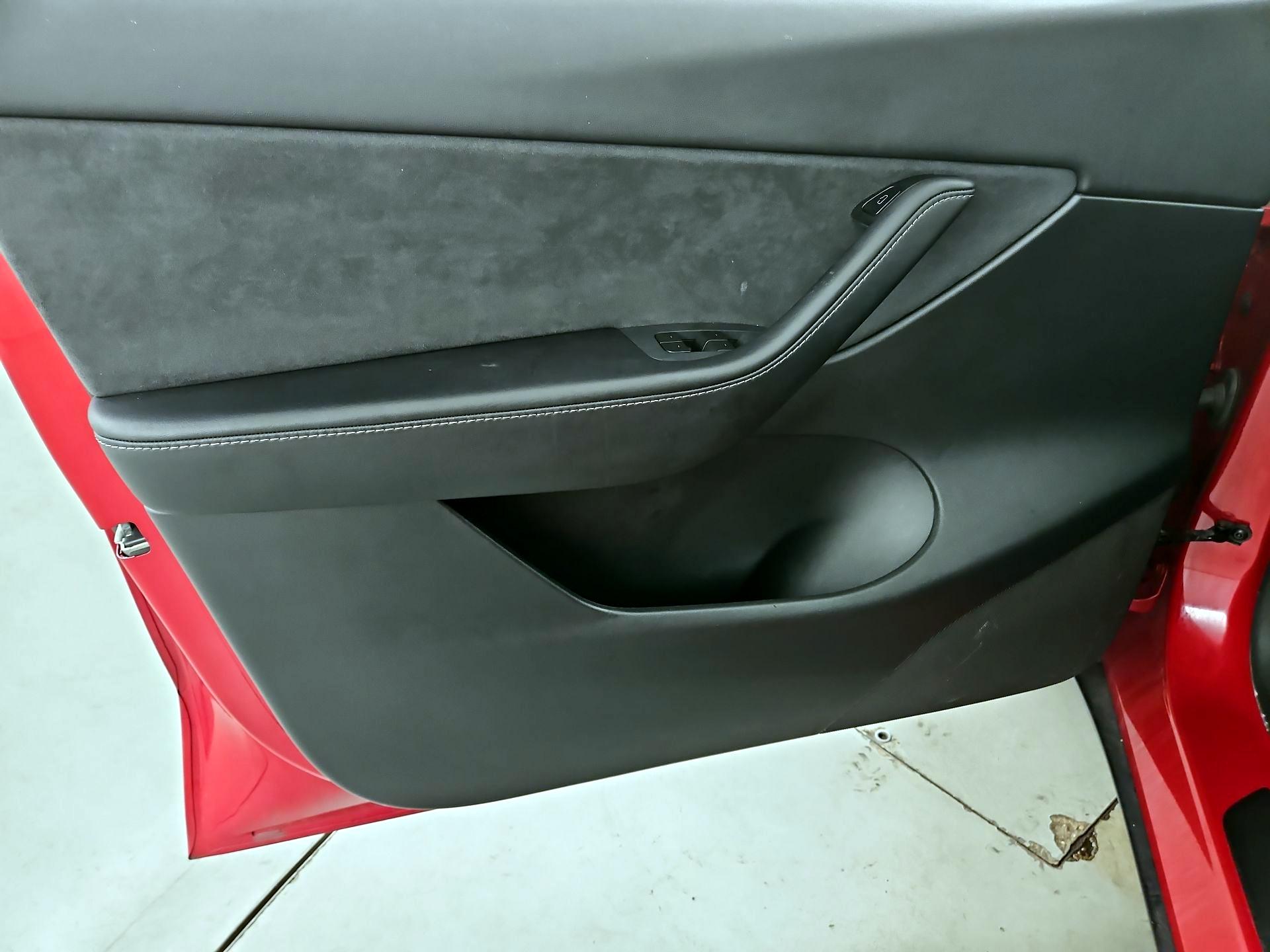 Thumbnail: 2021 Tesla Model Y - 12