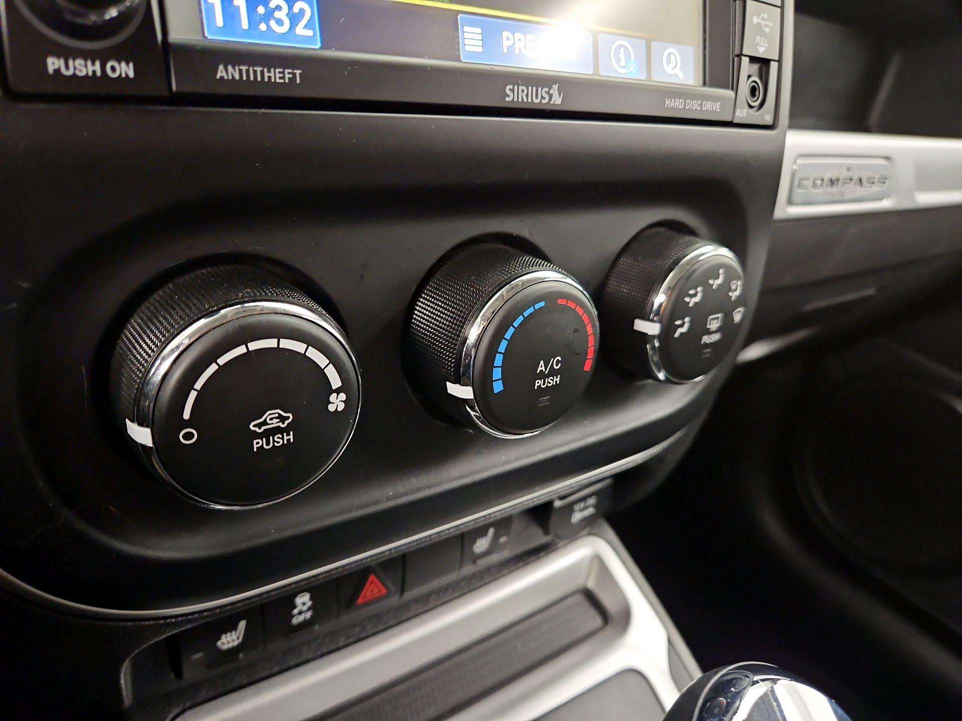 Thumbnail: 2016 Jeep Compass - 15
