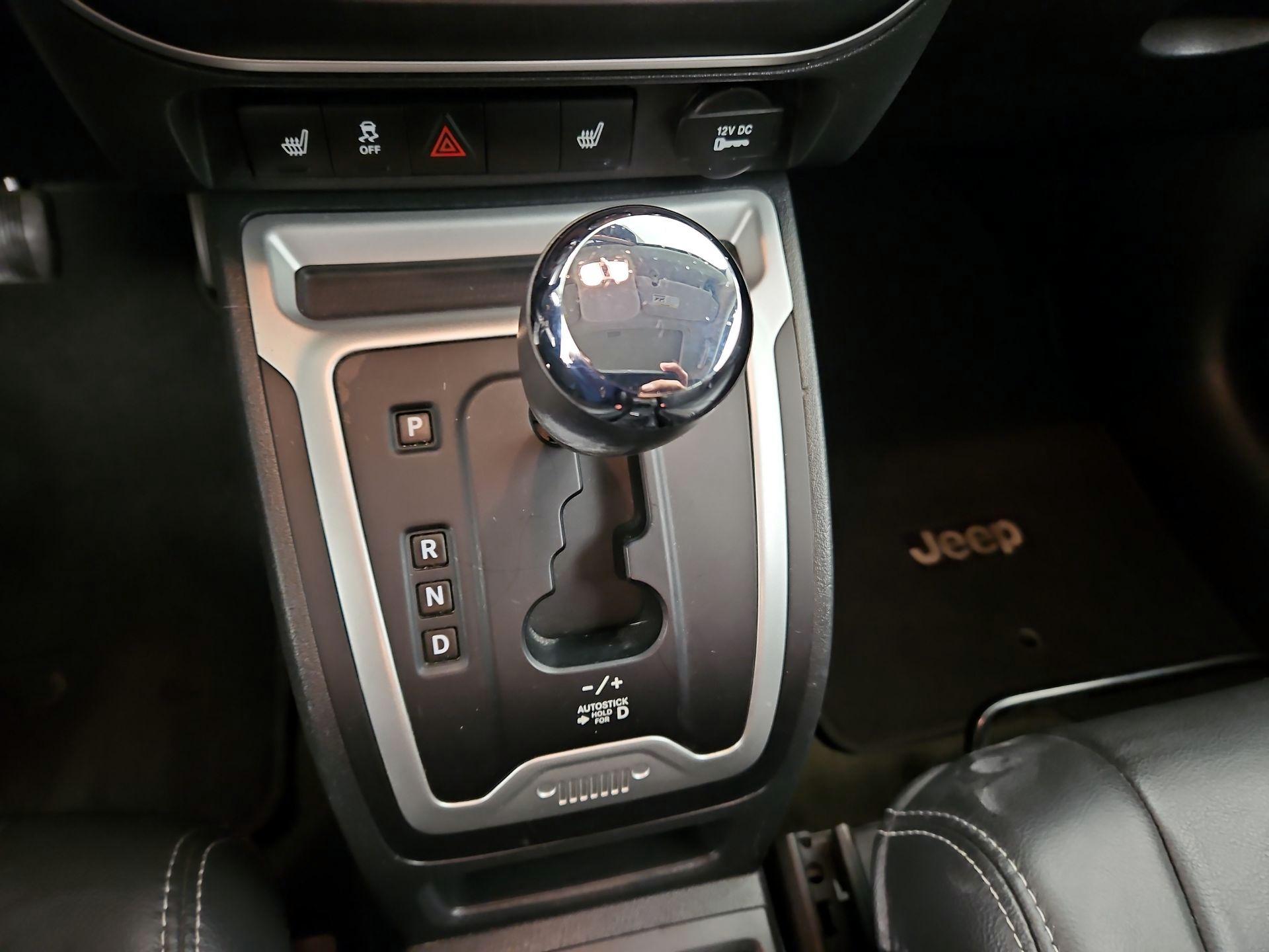 Thumbnail: 2016 Jeep Compass - 16