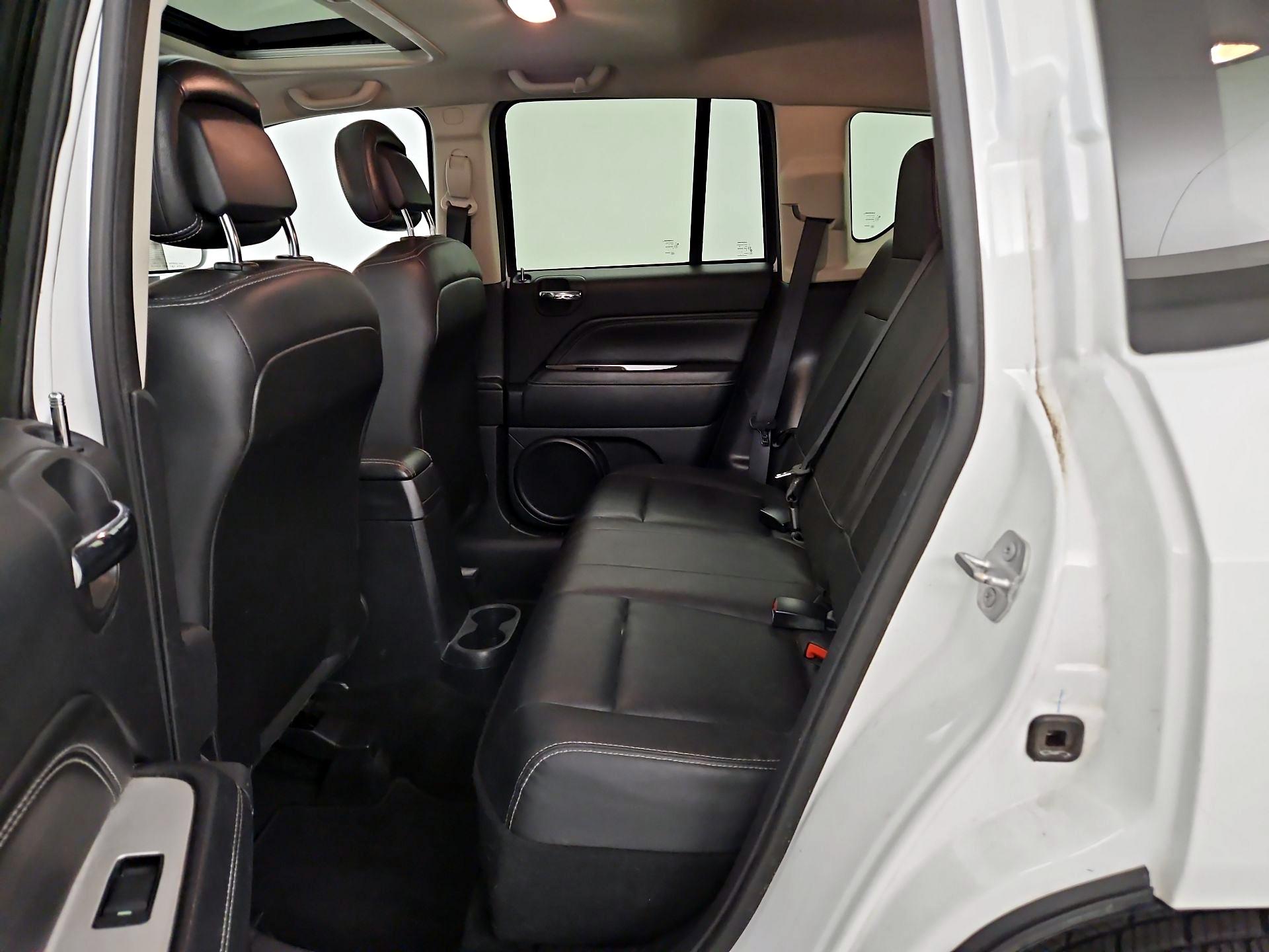 Thumbnail: 2016 Jeep Compass - 19