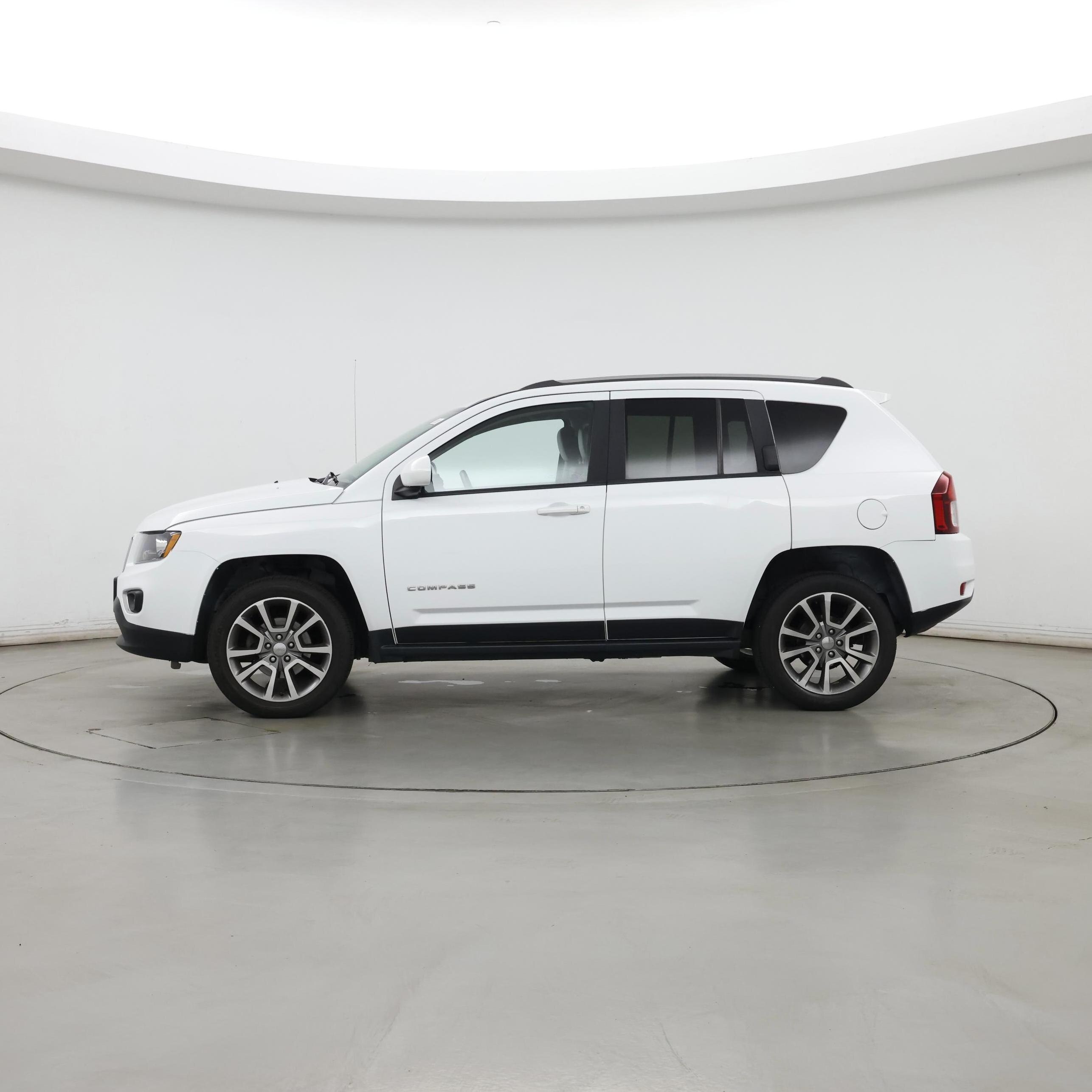 Thumbnail: 2016 Jeep Compass - 3